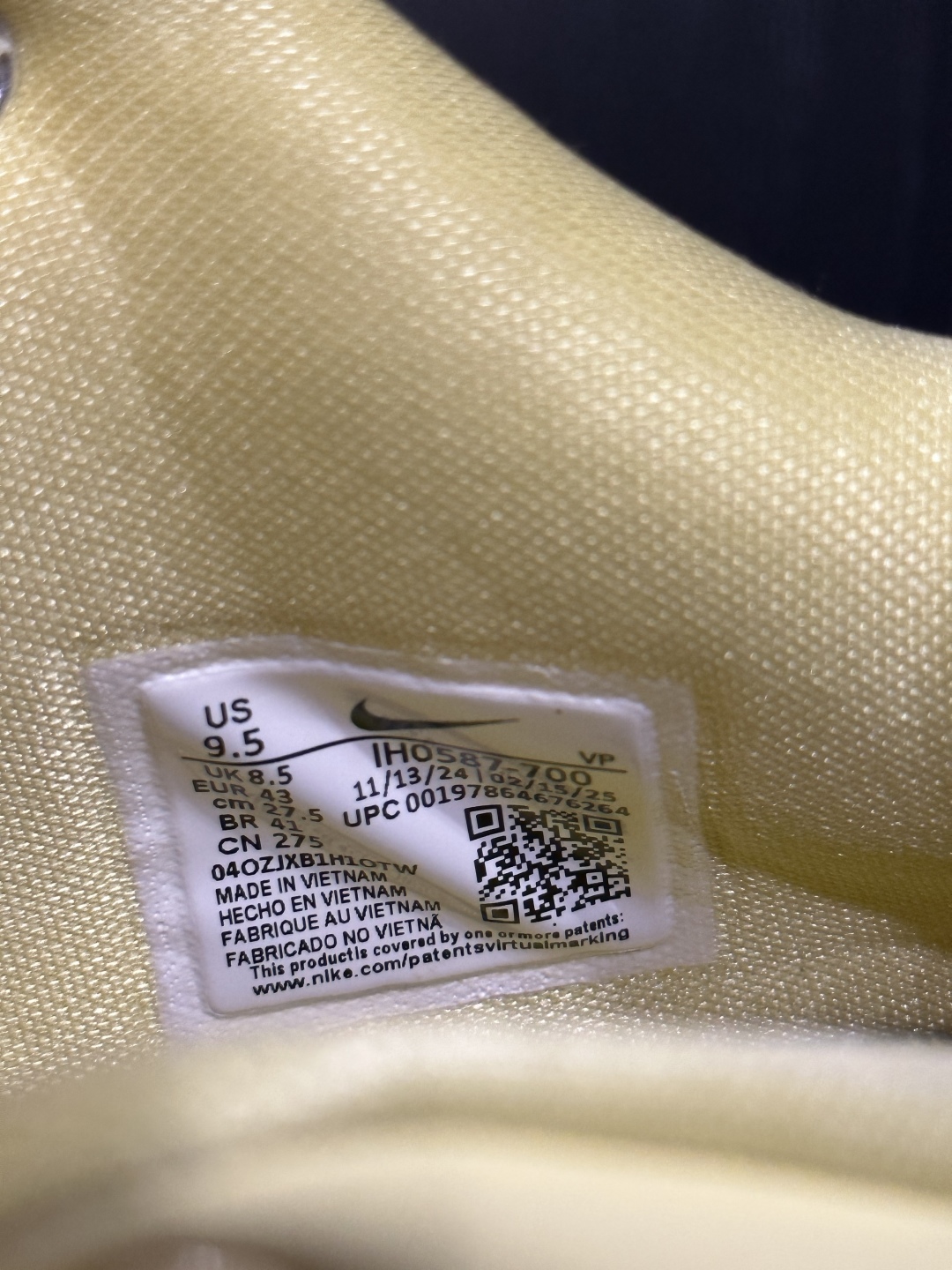 灭世MAX Kobe 4 CHBL 低筒 前后气垫  篮球 鞋 波鞋 街道休闲鞋 实战 男生球鞋  黄色耐高 IH0587-700