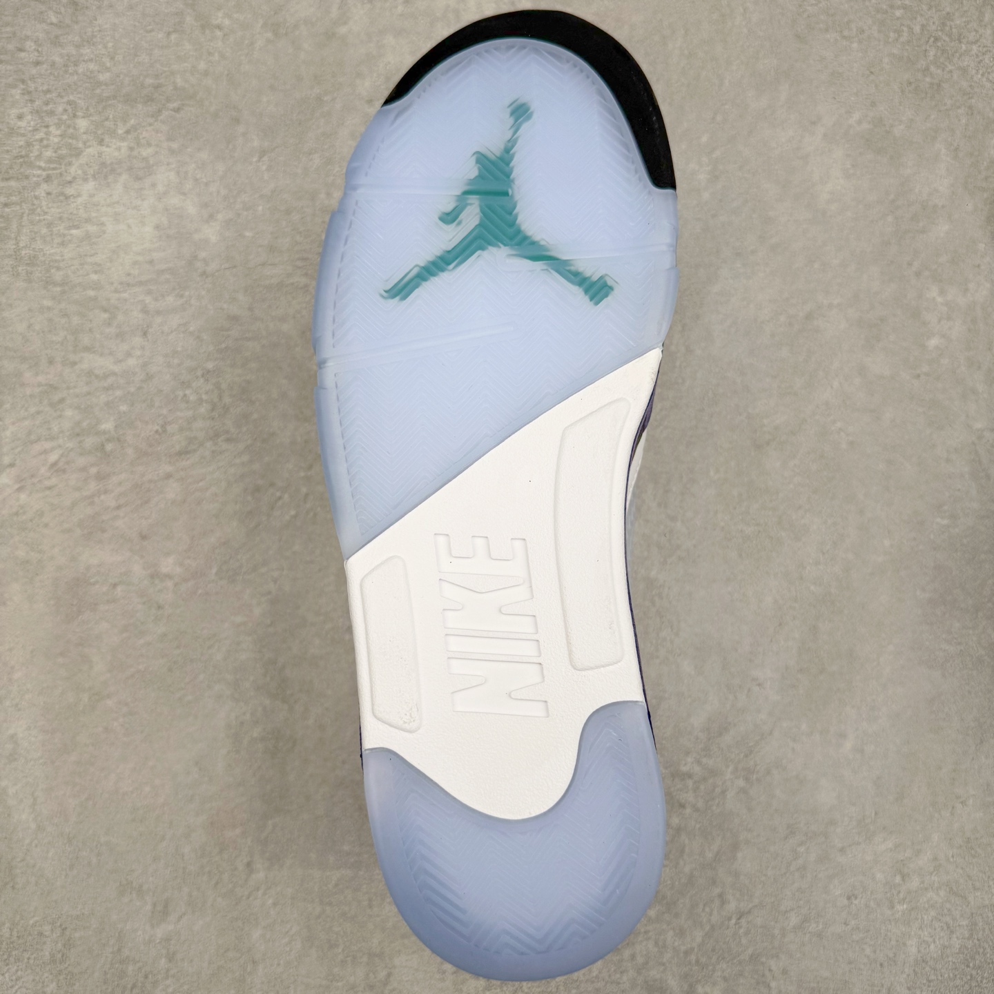 Air Jordan 5  Grape AJ5  高筒 男鞋 休闲鞋 板鞋 复古篮球鞋 波鞋 白紫葡萄 HQ7978-100