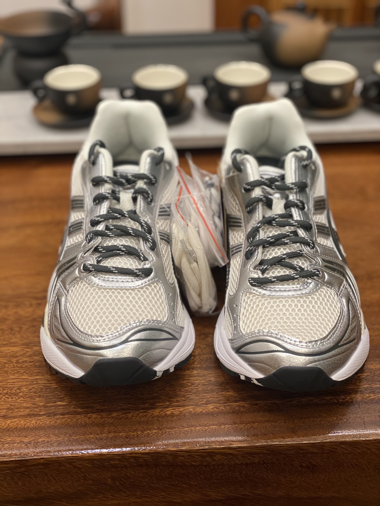 新版KITH ASICS GEL-KAYANO K14 亚瑟士  低筒 减震 户外 运动鞋 跑步鞋  休闲鞋 板鞋 男女同款  银米黑 1203A566-100