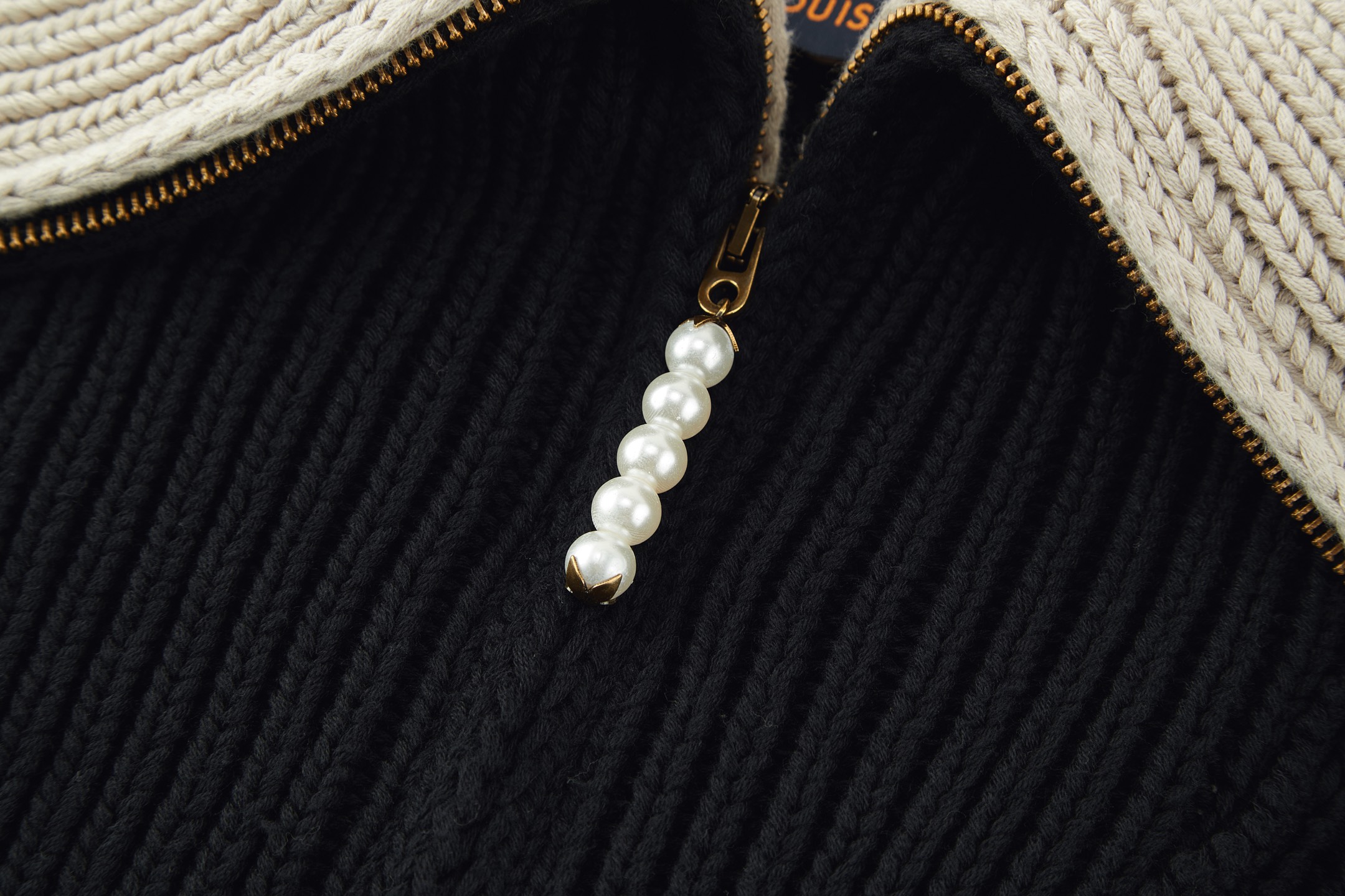 LOUIS VUITTON 路易威登 Logo徽标珍珠半拉链针织衫 毛衣 外套 黑色色 C0 1AHC13