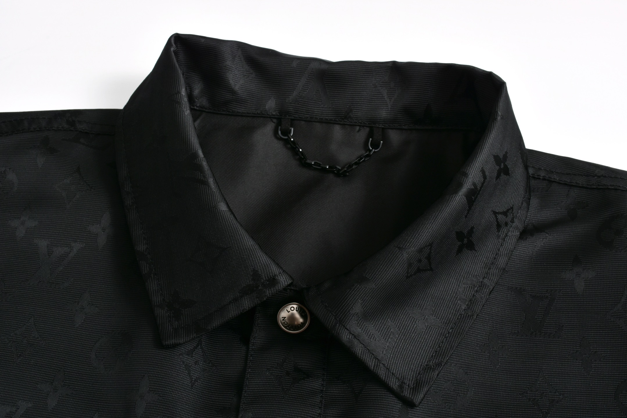 LOUIS VUITTON 路易威登  LV 丝绸彩钻衬衫 莱茵石标识 波纹提花桑蚕丝 外套 夹克 卫衣 长袖 黑色B5 1AGTGN
