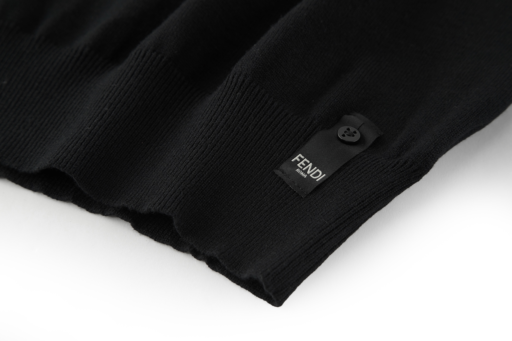 FENDI 芬迪 双F打底针织毛衣 外套 长袖 保暖 灰色 绿色 黑色 FZX091ATMVF0UU0