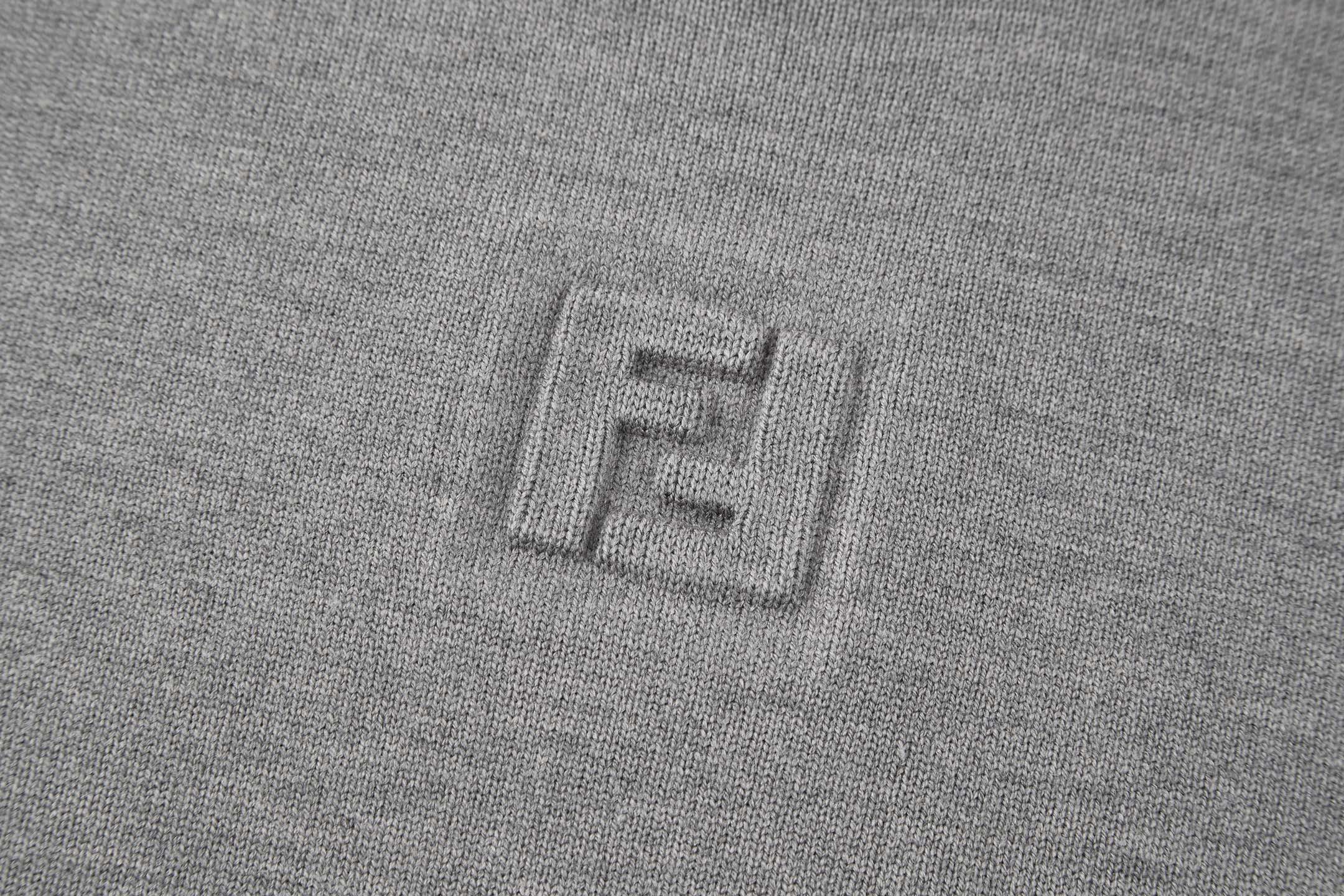 FENDI 芬迪 双F打底针织毛衣 外套 长袖 保暖 灰色 绿色 黑色 FZX091ATMVF0UU0