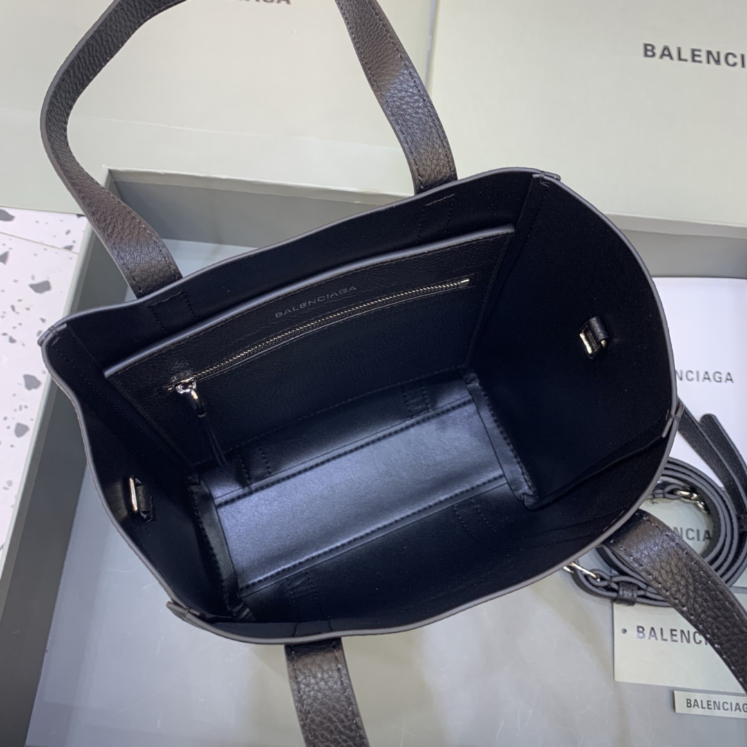 Balenciag Tote 巴黎世家 托特 皮革 牛皮 时尚 手机包 单肩包 斜跨 手提包 腰包 男女同款 黑色 551812D6W2N1000/551810-K9HBN-1090/551815D6W2N1000
