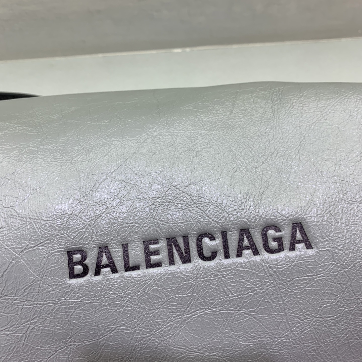 Balenciag Tote 巴黎世家 托特 皮革 牛皮 时尚 手机包 单肩包 斜跨 手提包 腰包 男女同款 灰色 8116082ABH61160 黑色8116082ABH61090