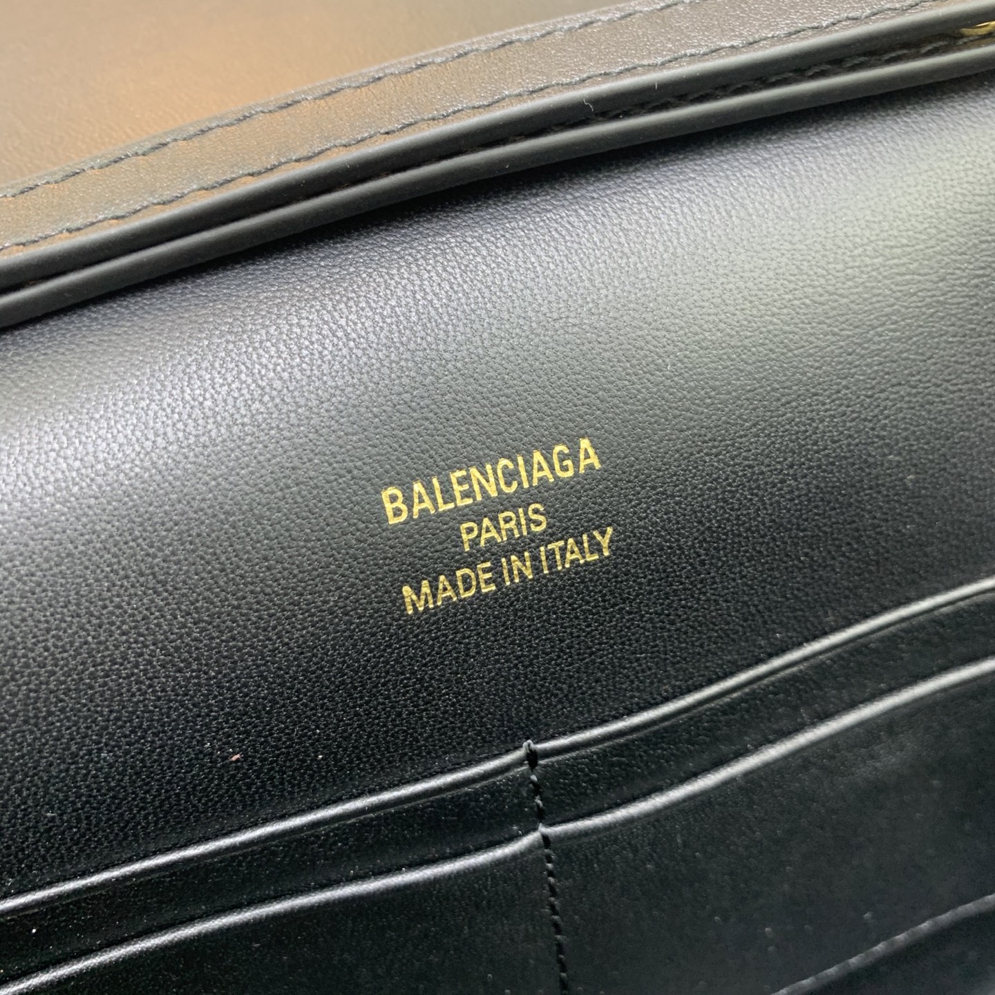 Balenciag  Bel Air 巴黎世家 皮革 牛皮 时尚 手机包 单肩包 斜跨 手提包 腰包 男女同款  六色 