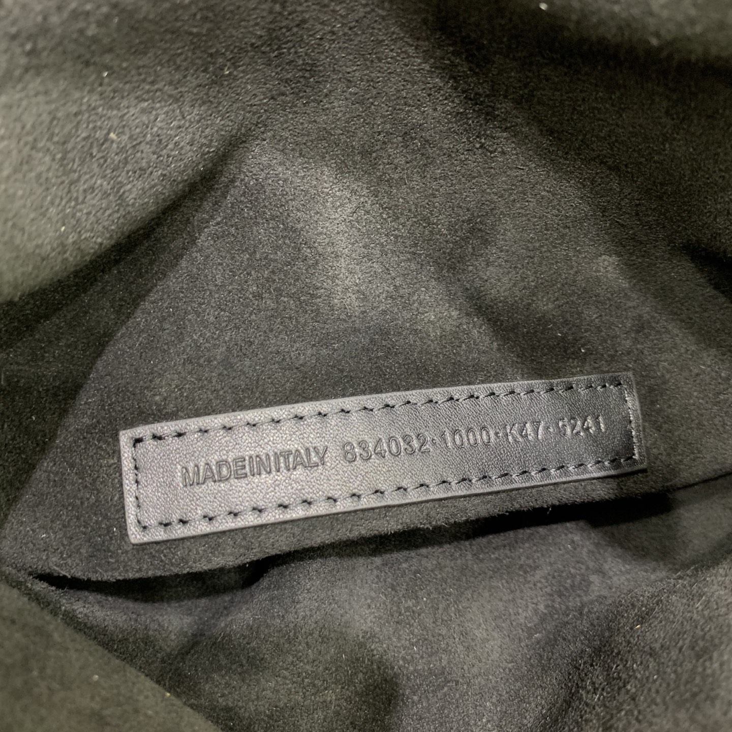 Balenciag  Bel Air 巴黎世家 邮差 皮革 牛皮 时尚 手机包 单肩包 斜跨 手提包 腰包 男女同款  黑色 8340322ABAW1000