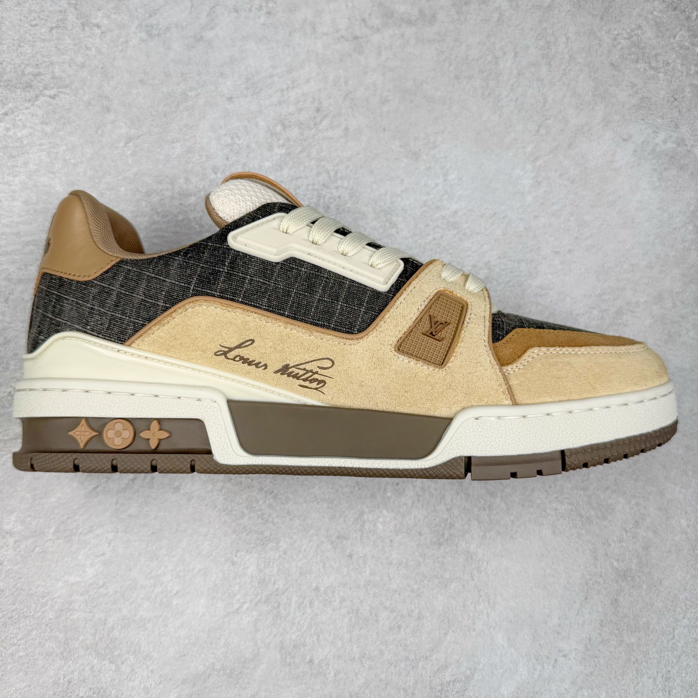 Louis Vuitton  LV Trainer 路易威登 低筒 休闲鞋 板鞋 运动鞋 男鞋 女鞋 棕色1AHTFL
