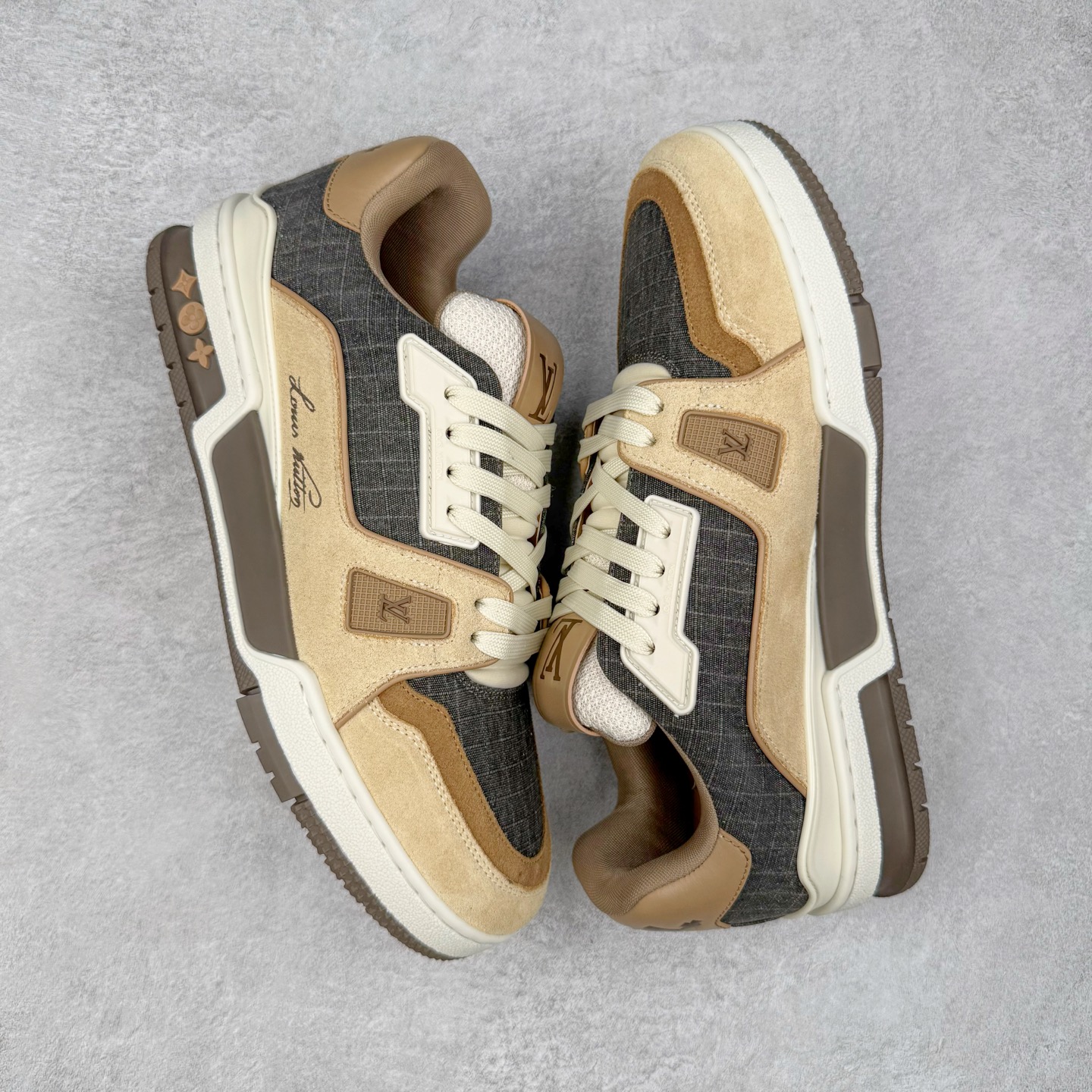 Louis Vuitton  LV Trainer 路易威登 低筒 休闲鞋 板鞋 运动鞋 男鞋 女鞋 棕色1AHTFL