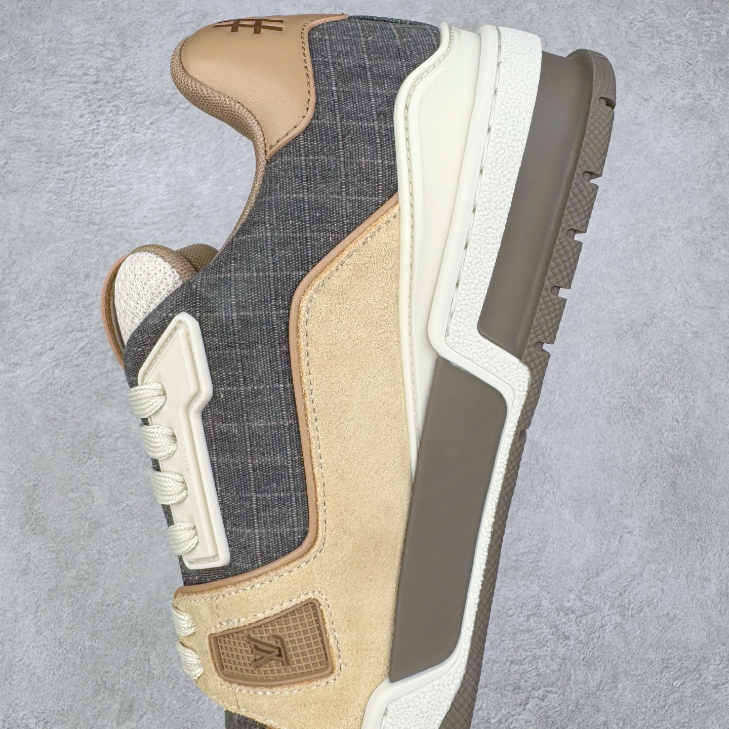 Louis Vuitton  LV Trainer 路易威登 低筒 休闲鞋 板鞋 运动鞋 男鞋 女鞋 棕色1AHTFL