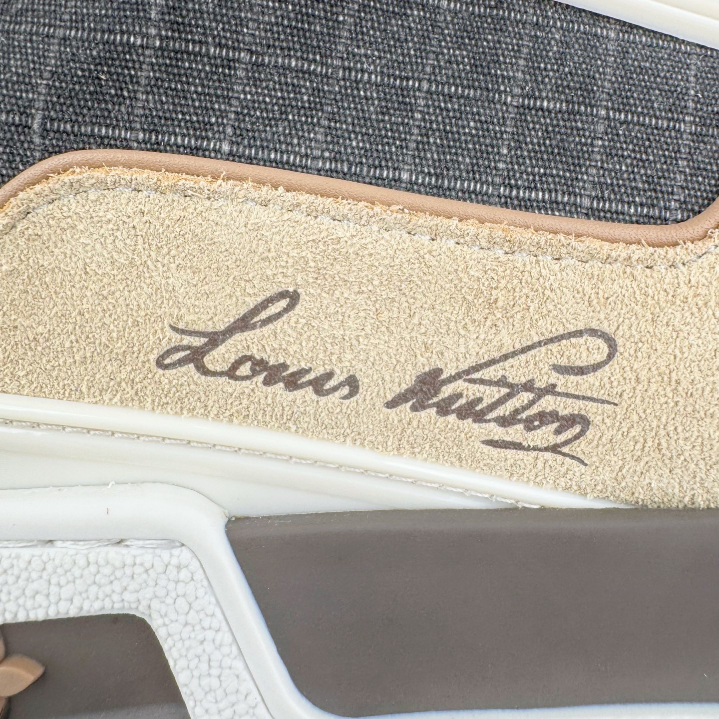 Louis Vuitton  LV Trainer 路易威登 低筒 休闲鞋 板鞋 运动鞋 男鞋 女鞋 棕色1AHTFL