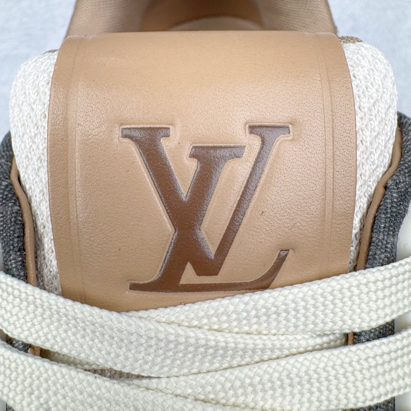 Louis Vuitton  LV Trainer 路易威登 低筒 休闲鞋 板鞋 运动鞋 男鞋 女鞋 棕色1AHTFL