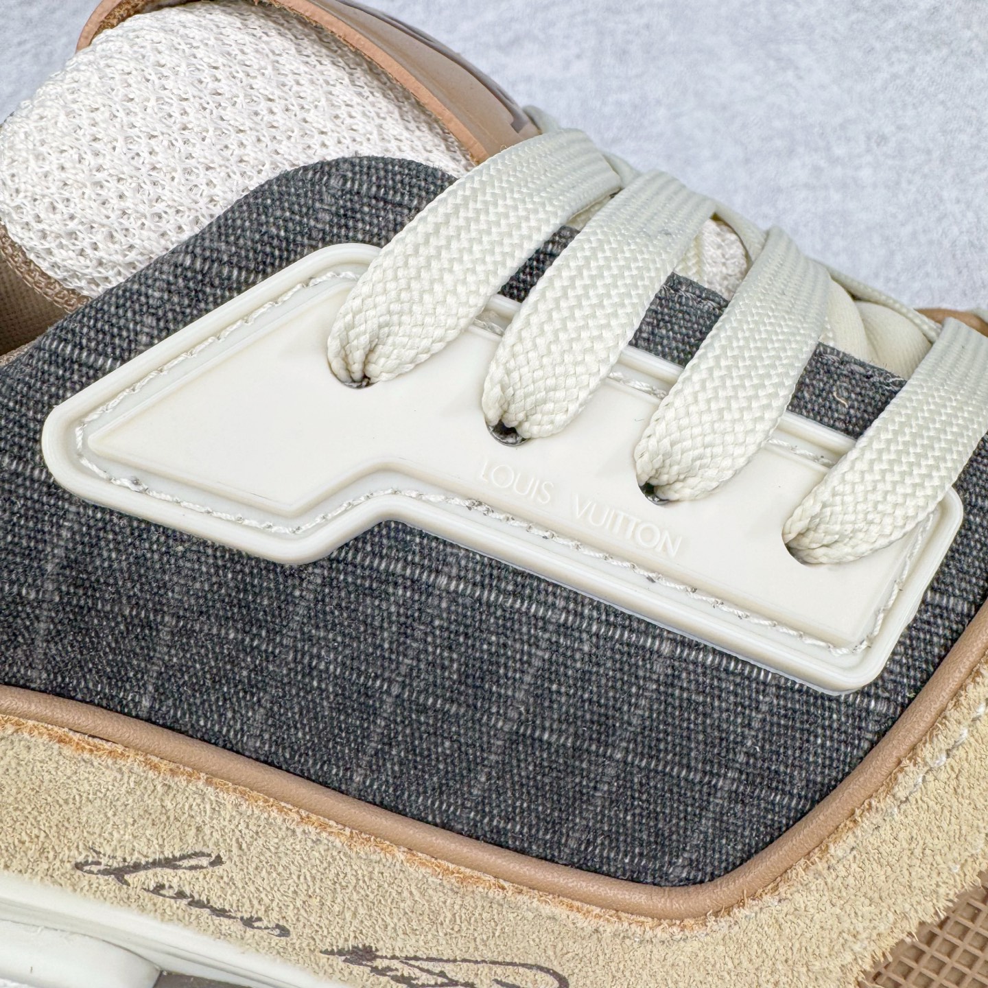 Louis Vuitton  LV Trainer 路易威登 低筒 休闲鞋 板鞋 运动鞋 男鞋 女鞋 棕色1AHTFL