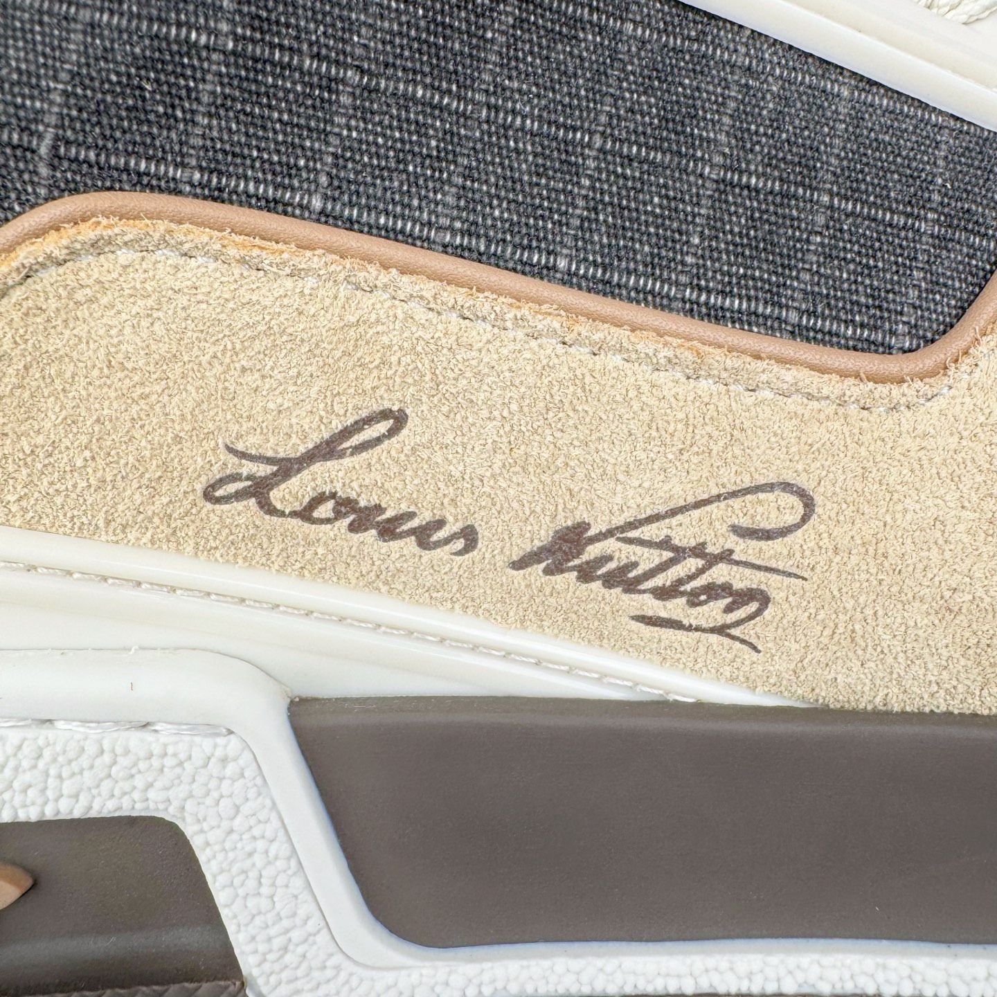 Louis Vuitton  LV Trainer 路易威登 低筒 休闲鞋 板鞋 运动鞋 男鞋 女鞋 棕色1AHTFL