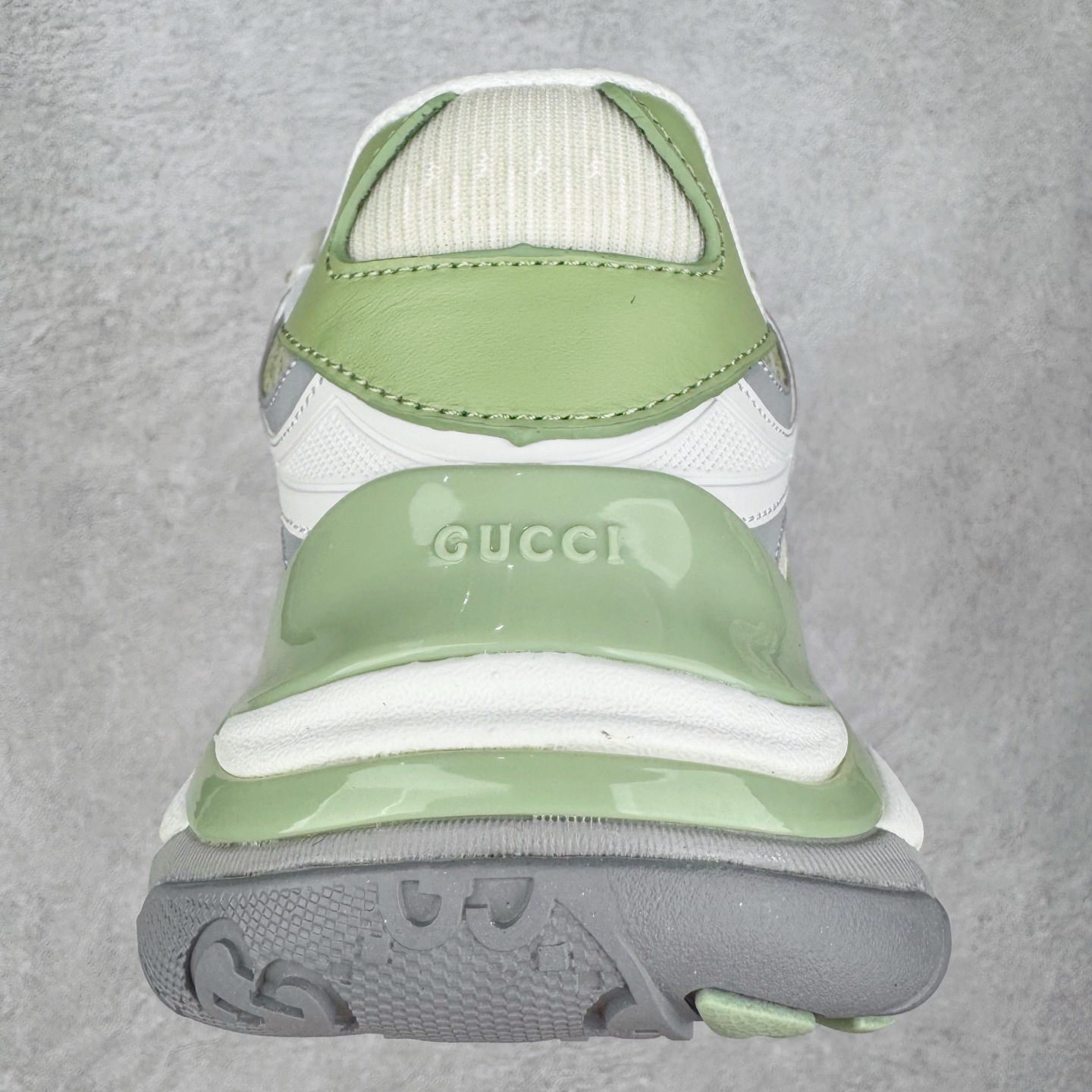 GUCCI古驰 2.0 低筒 网布皮革 复古 圆头抽绳  生活休闲鞋 男款 女款 灰白色 绿色 816489 FAD5T 8756