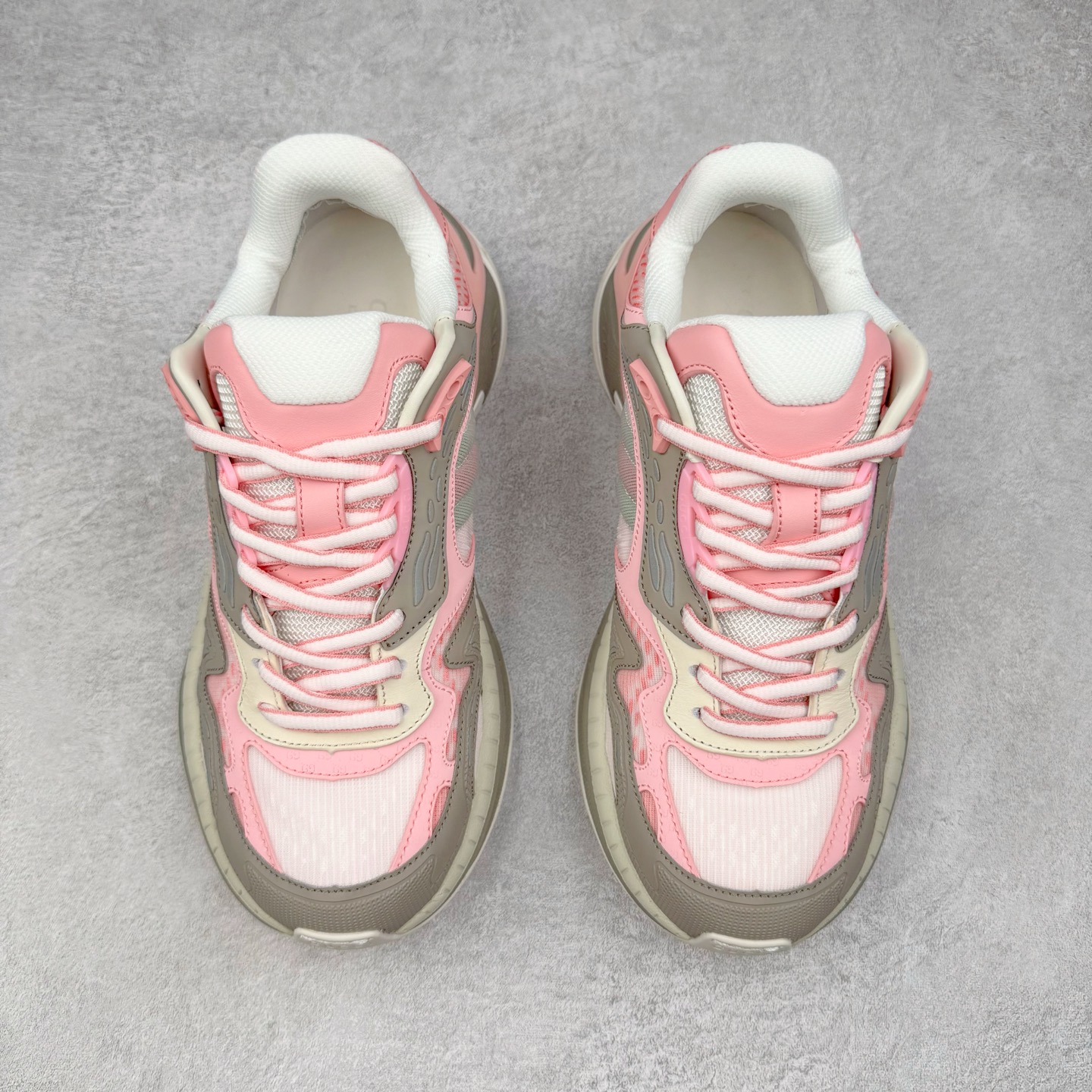 GUCCI古驰 2.0 低筒 网布皮革 复古 圆头抽绳  生活休闲鞋 男款 女款 灰白色 绿色 816489 FAD5T 8756