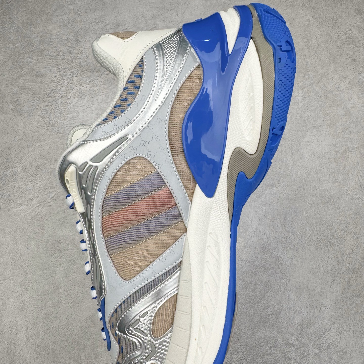 GUCCI古驰 2.0 低筒 网布皮革 复古 圆头抽绳  生活休闲鞋 男款 女款 灰白色 灰蓝色 814040 FAD5T 8753