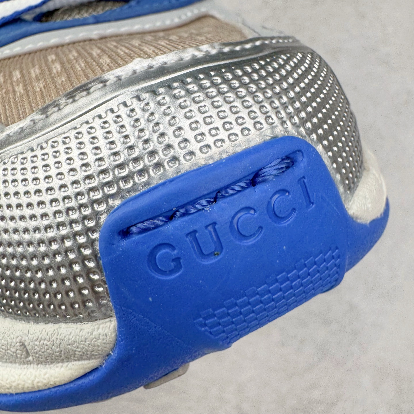 GUCCI古驰 2.0 低筒 网布皮革 复古 圆头抽绳  生活休闲鞋 男款 女款 灰白色 灰蓝色 814040 FAD5T 8753