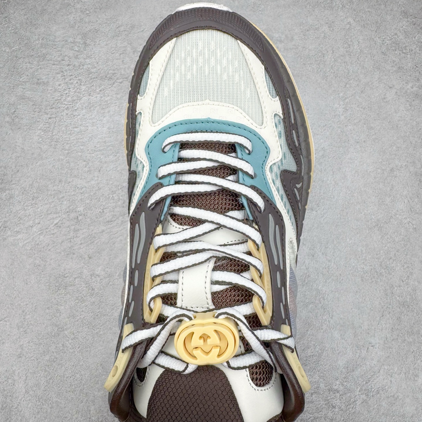 GUCCI古驰 2.0 低筒 网布皮革 复古 圆头抽绳  生活休闲鞋 男款 女款 灰白色 灰棕色 814040 FAD5T 9063