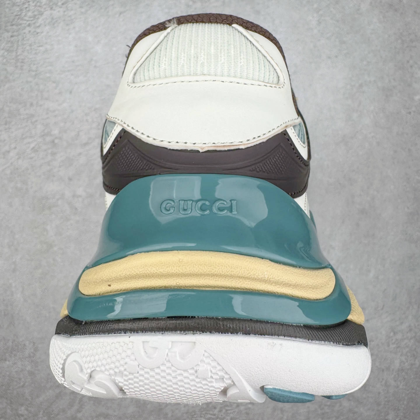 GUCCI古驰 2.0 低筒 网布皮革 复古 圆头抽绳  生活休闲鞋 男款 女款 灰白色 灰棕色 814040 FAD5T 9063