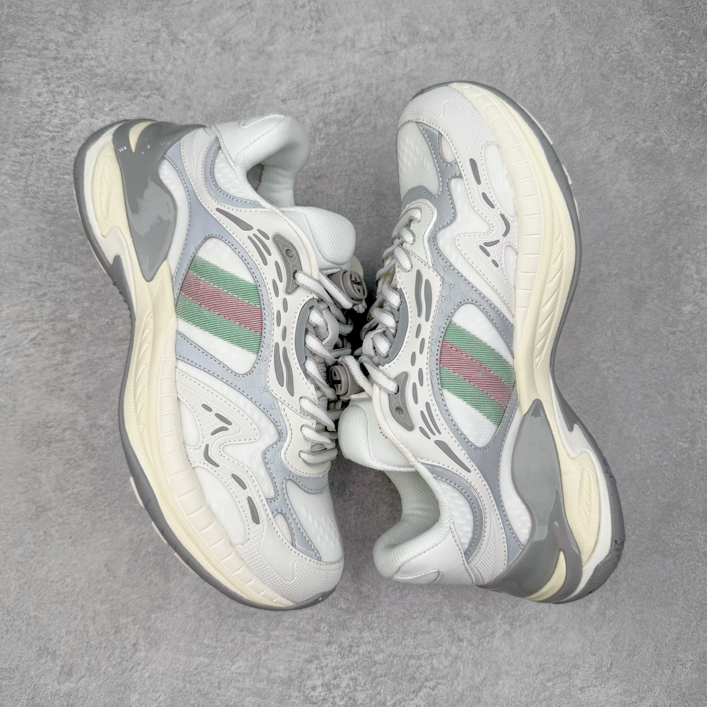 GUCCI古驰 2.0 低筒 网布皮革 复古 圆头抽绳  生活休闲鞋 男款 女款 灰白色 灰色 814040 FAD6Q 8745