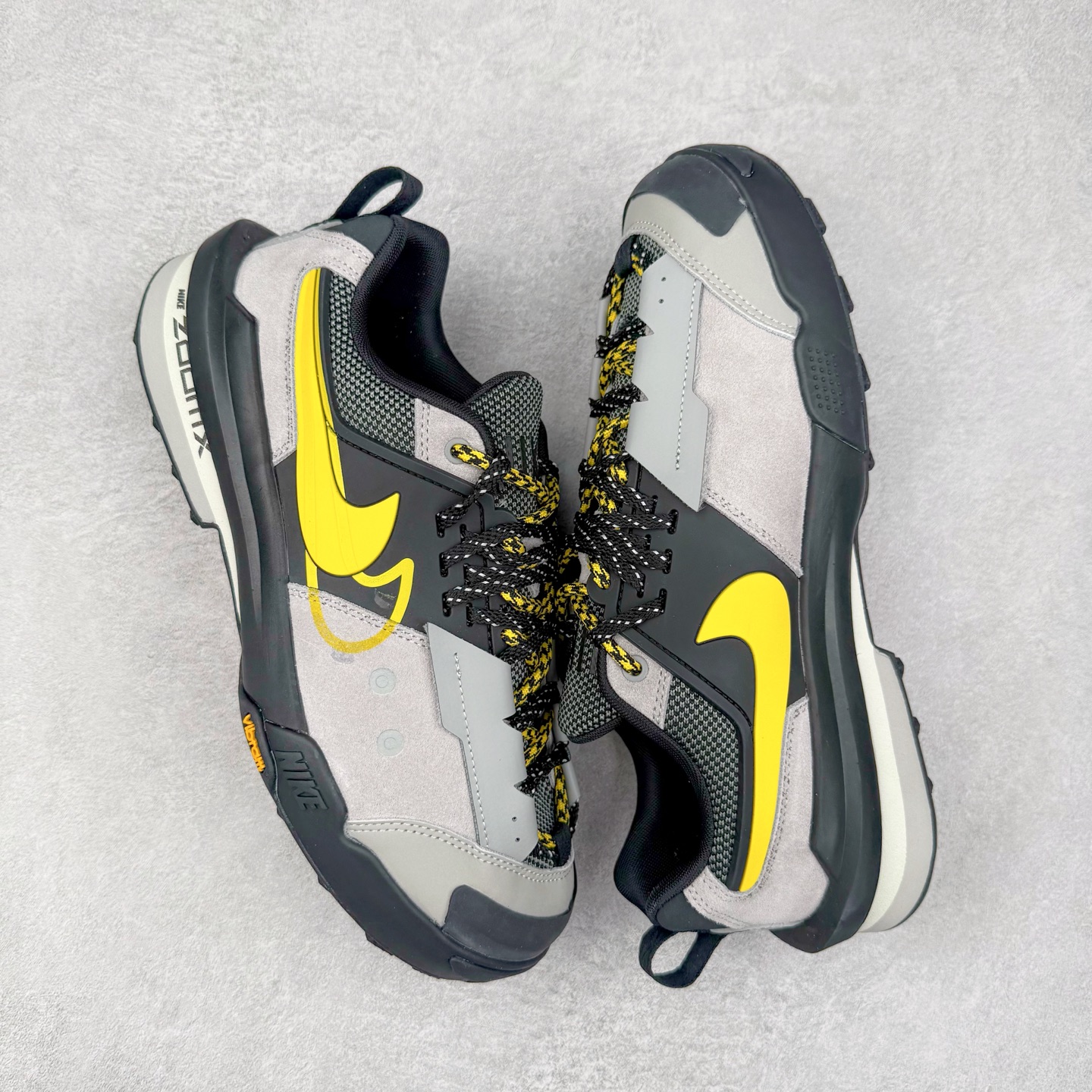 SacaixNike Zegamadome SP 联名款 解构 低筒 复古休闲鞋 跑步鞋 板鞋 男鞋 女鞋  波鞋 黑灰色 HQ8618-002