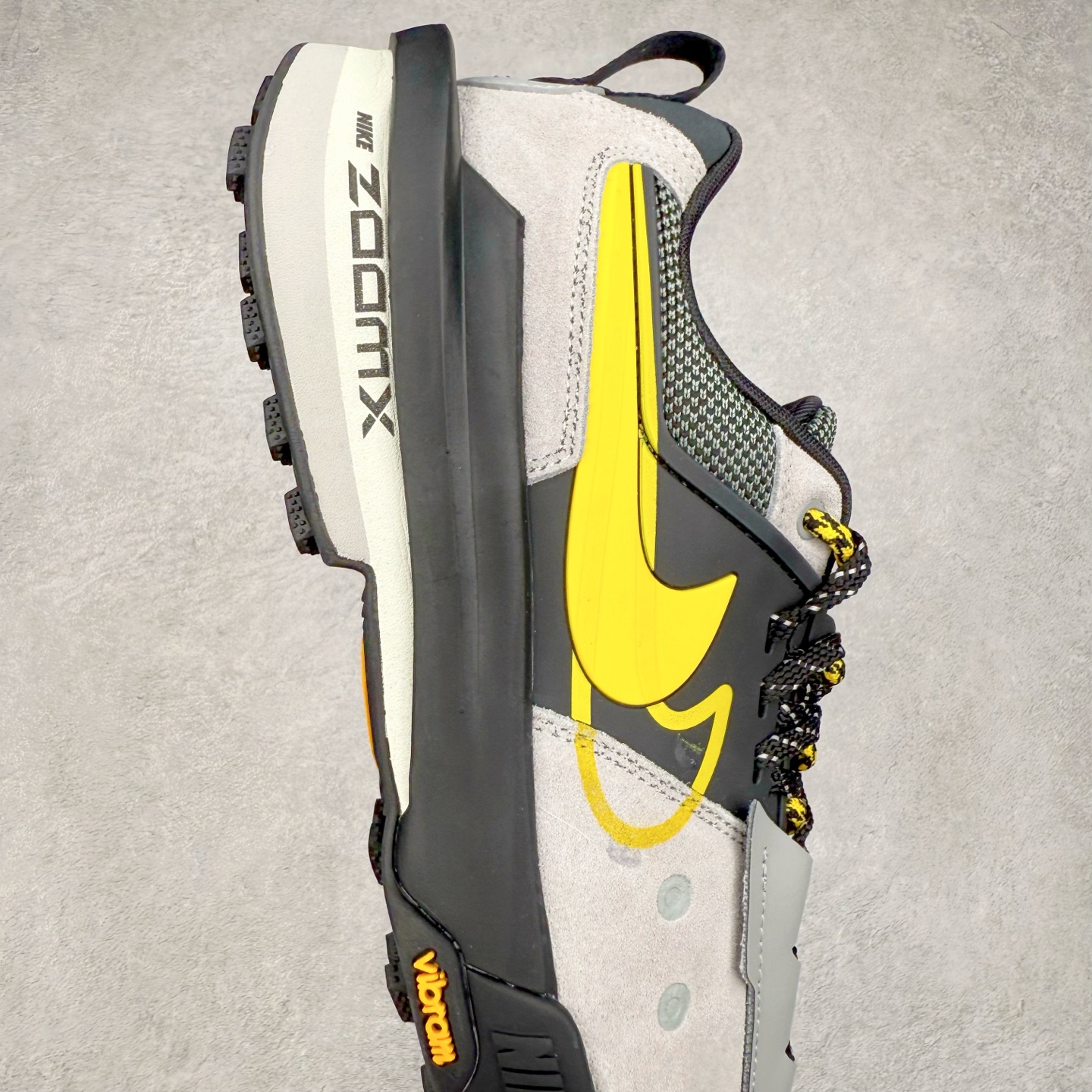 SacaixNike Zegamadome SP 联名款 解构 低筒 复古休闲鞋 跑步鞋 板鞋 男鞋 女鞋  波鞋 黑灰色 HQ8618-002