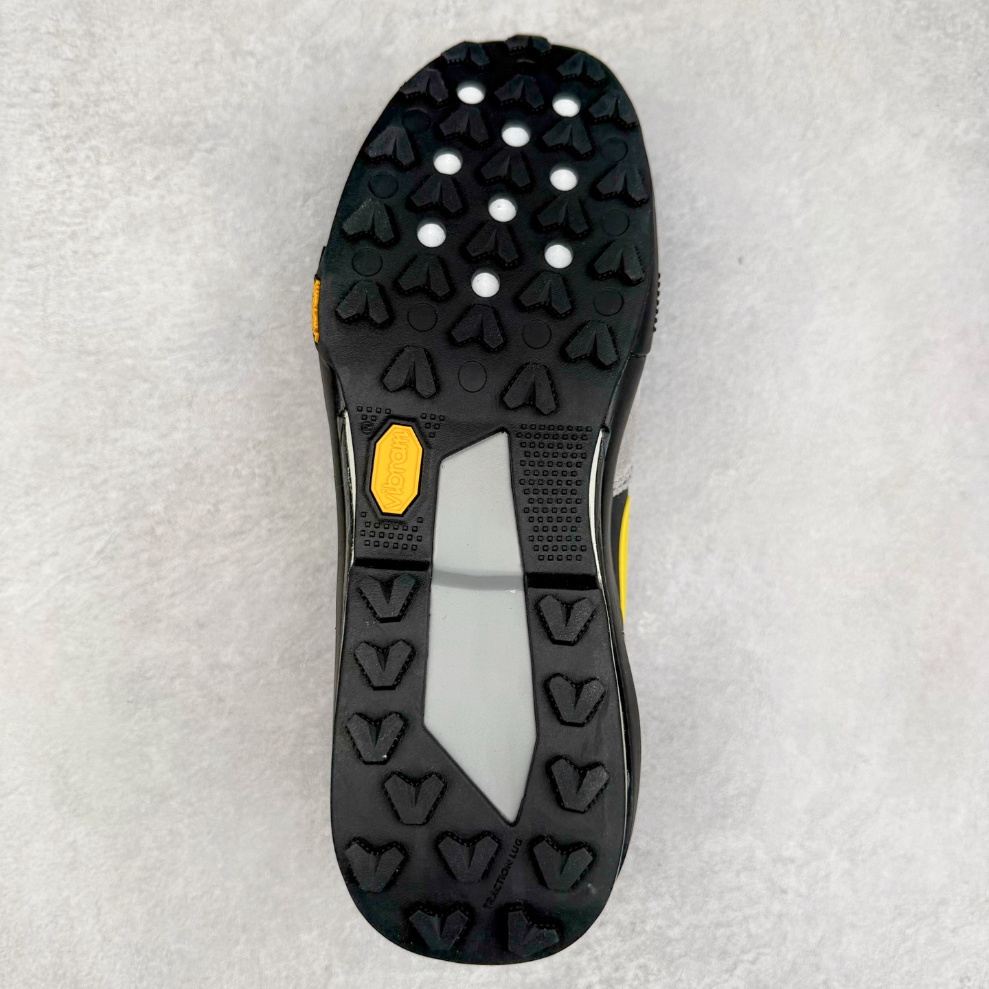 SacaixNike Zegamadome SP 联名款 解构 低筒 复古休闲鞋 跑步鞋 板鞋 男鞋 女鞋  波鞋 黑灰色 HQ8618-002