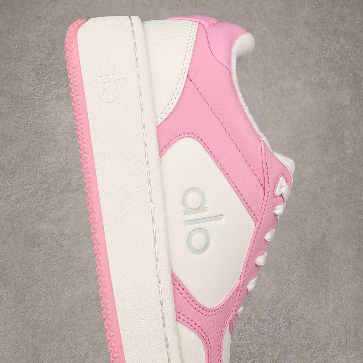 alo yoga Recovery Mode 低筒 舒适简约 防滑耐磨 板鞋 男女同款 波鞋  粉白 A0685U-Pink/White