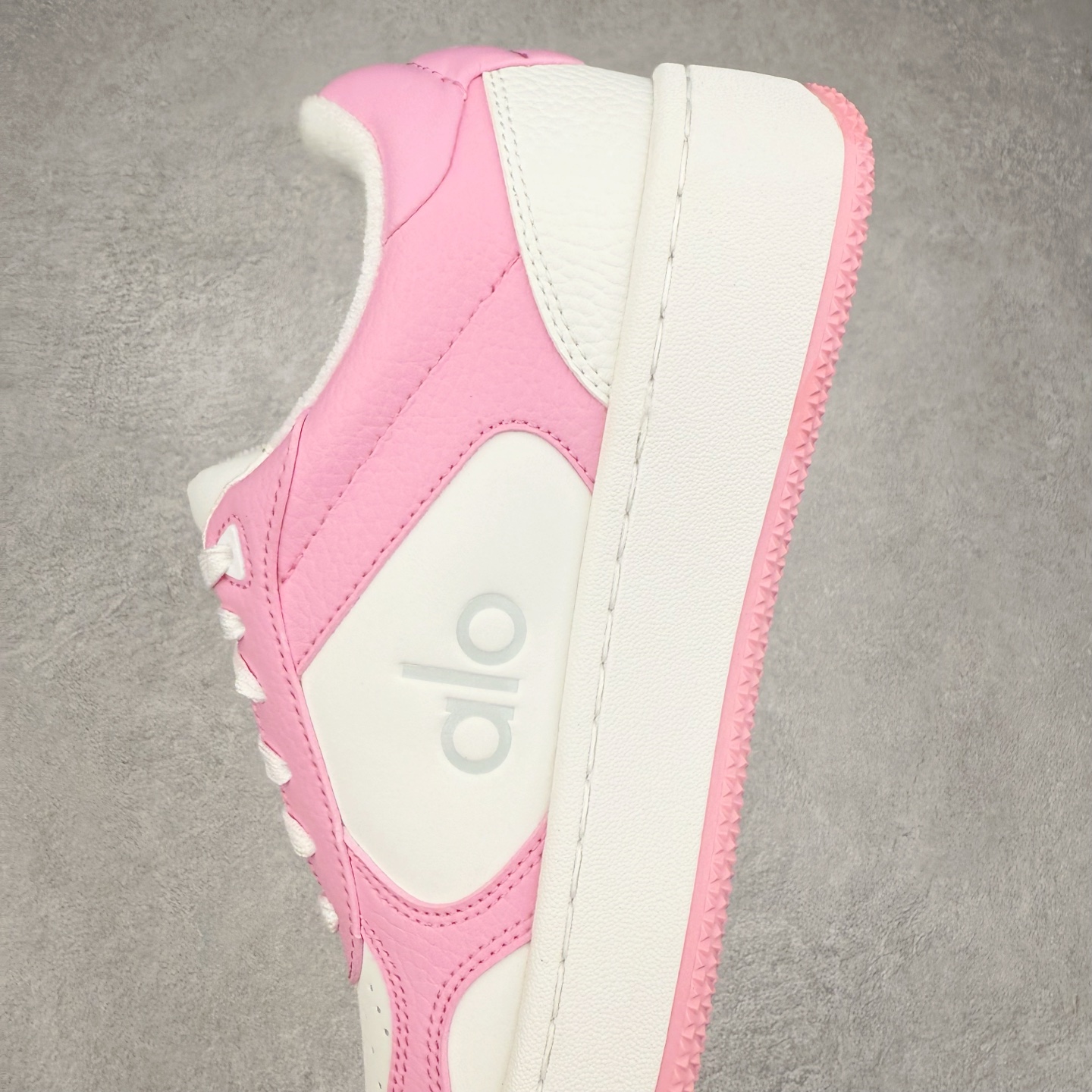 alo yoga Recovery Mode 低筒 舒适简约 防滑耐磨 板鞋 男女同款 波鞋  粉白 A0685U-Pink/White