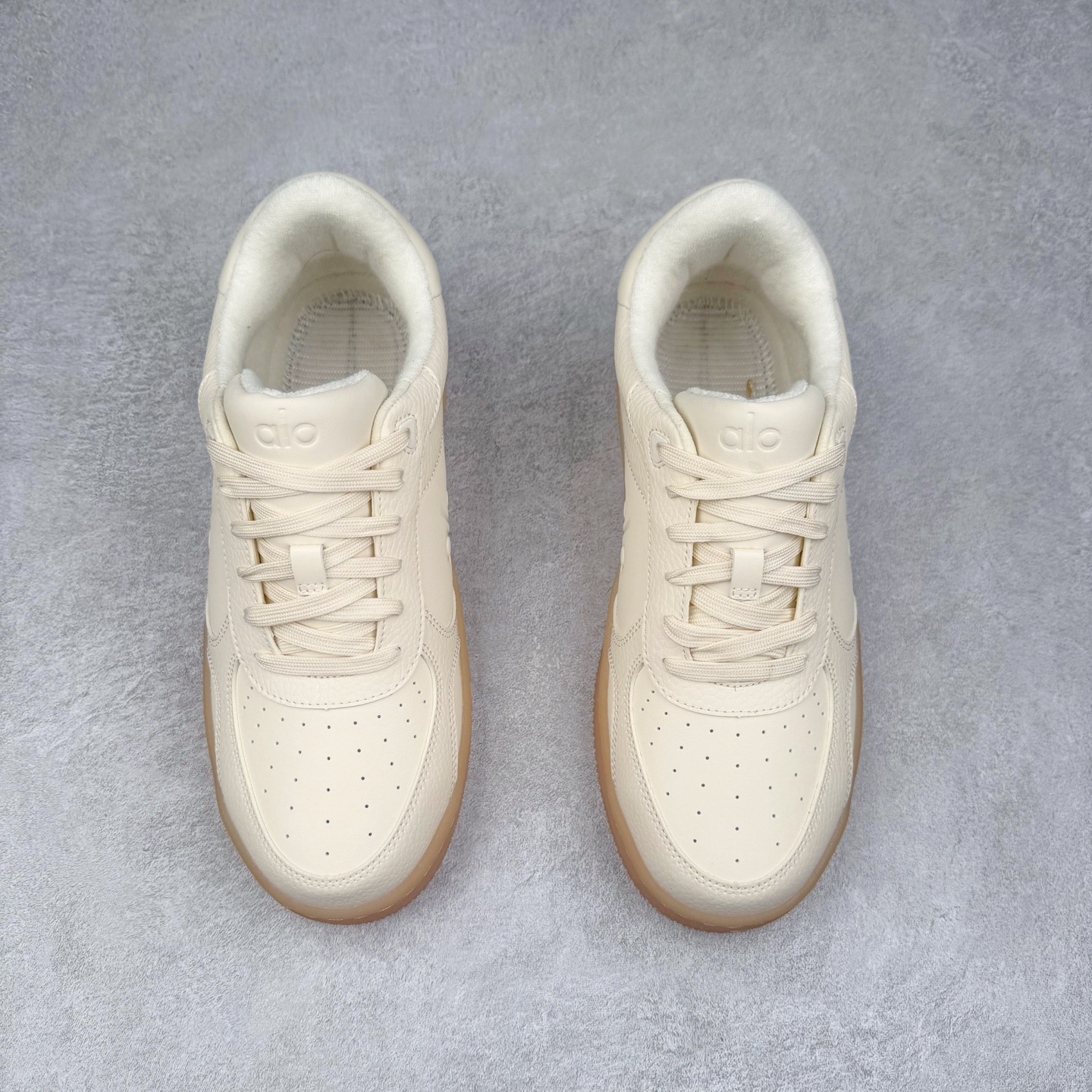  alo yoga Recovery Mode 低筒 舒适简约 防滑耐磨 板鞋 男女同款 波鞋 米色 A0685U-CLAY