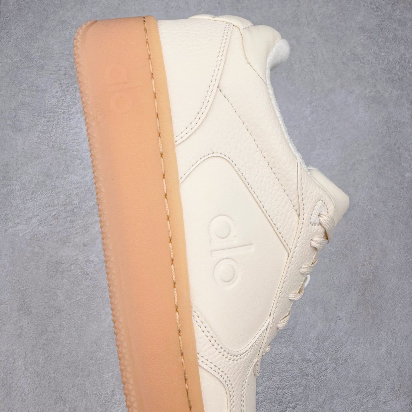  alo yoga Recovery Mode 低筒 舒适简约 防滑耐磨 板鞋 男女同款 波鞋 米色 A0685U-CLAY