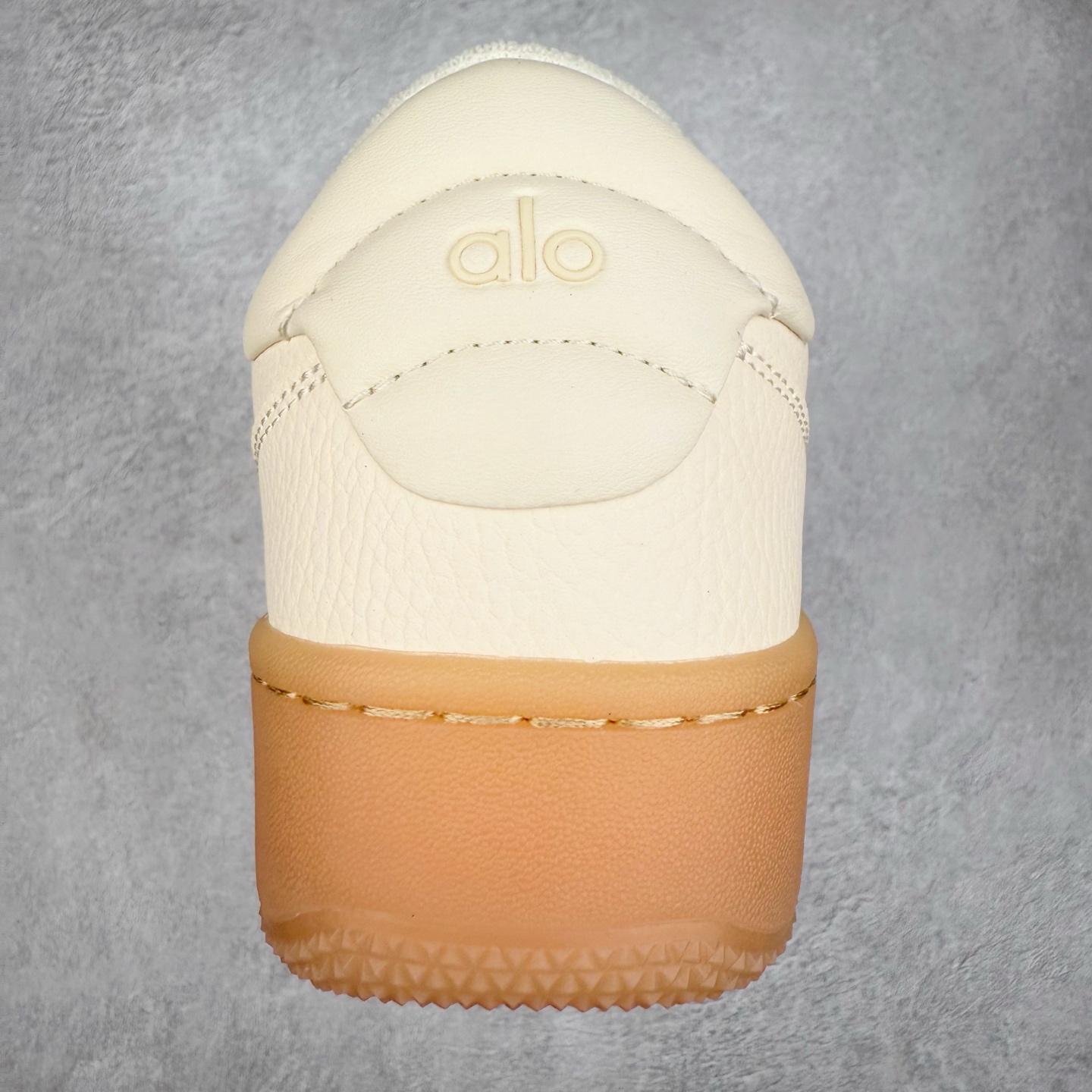  alo yoga Recovery Mode 低筒 舒适简约 防滑耐磨 板鞋 男女同款 波鞋 米色 A0685U-CLAY