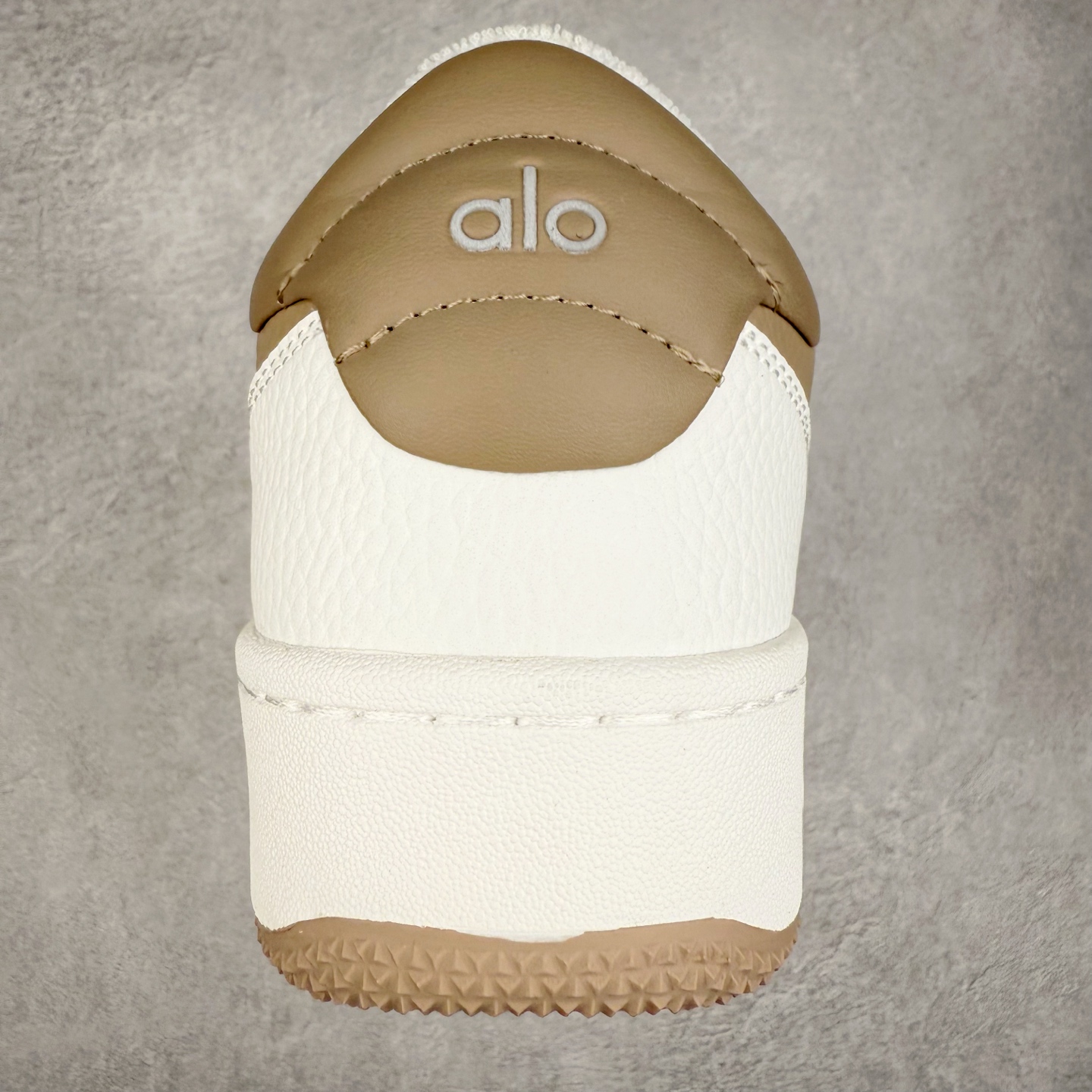 alo yoga Recovery Mode 低筒 舒适简约 防滑耐磨 板鞋 男女同款 波鞋 白粽 A0685U-Gravel/White