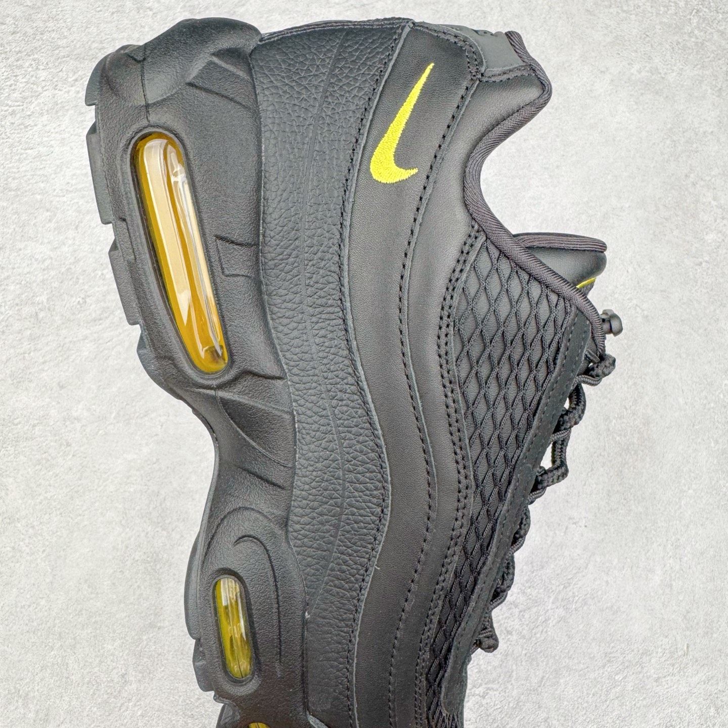 升级最终版 Corteiz Nike Air Max 95 Tour Yellow 低筒 网布防滑 运动鞋 休闲鞋 球鞋 男鞋 波鞋  黑金 FB2709-003