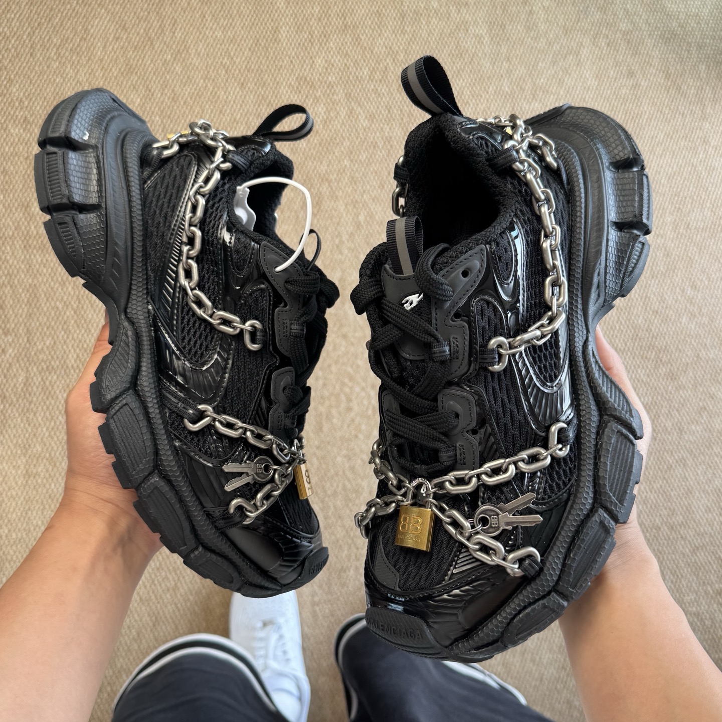 Balenciaga 巴黎世家 3XL链条挂锁 綁帶 网布 系带 做旧 低筒 老爹鞋 运动 复古板鞋 休闲鞋 男鞋 女鞋 黑色   825622W3XPL1882