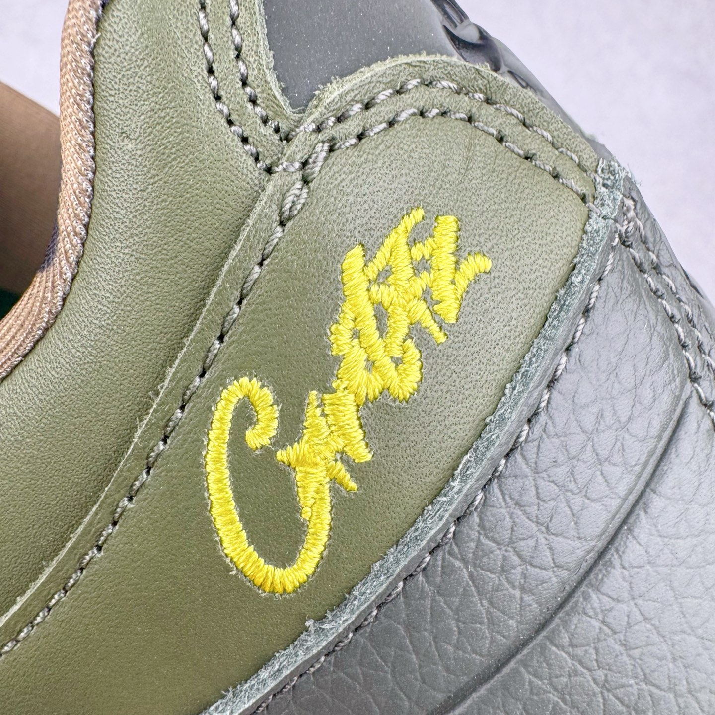 升级最终版 Corteiz Nike Air Max 95 Tour Yellow 低筒 网布防滑 运动鞋 休闲鞋 球鞋 男鞋 波鞋  橄榄绿 FB2709-300