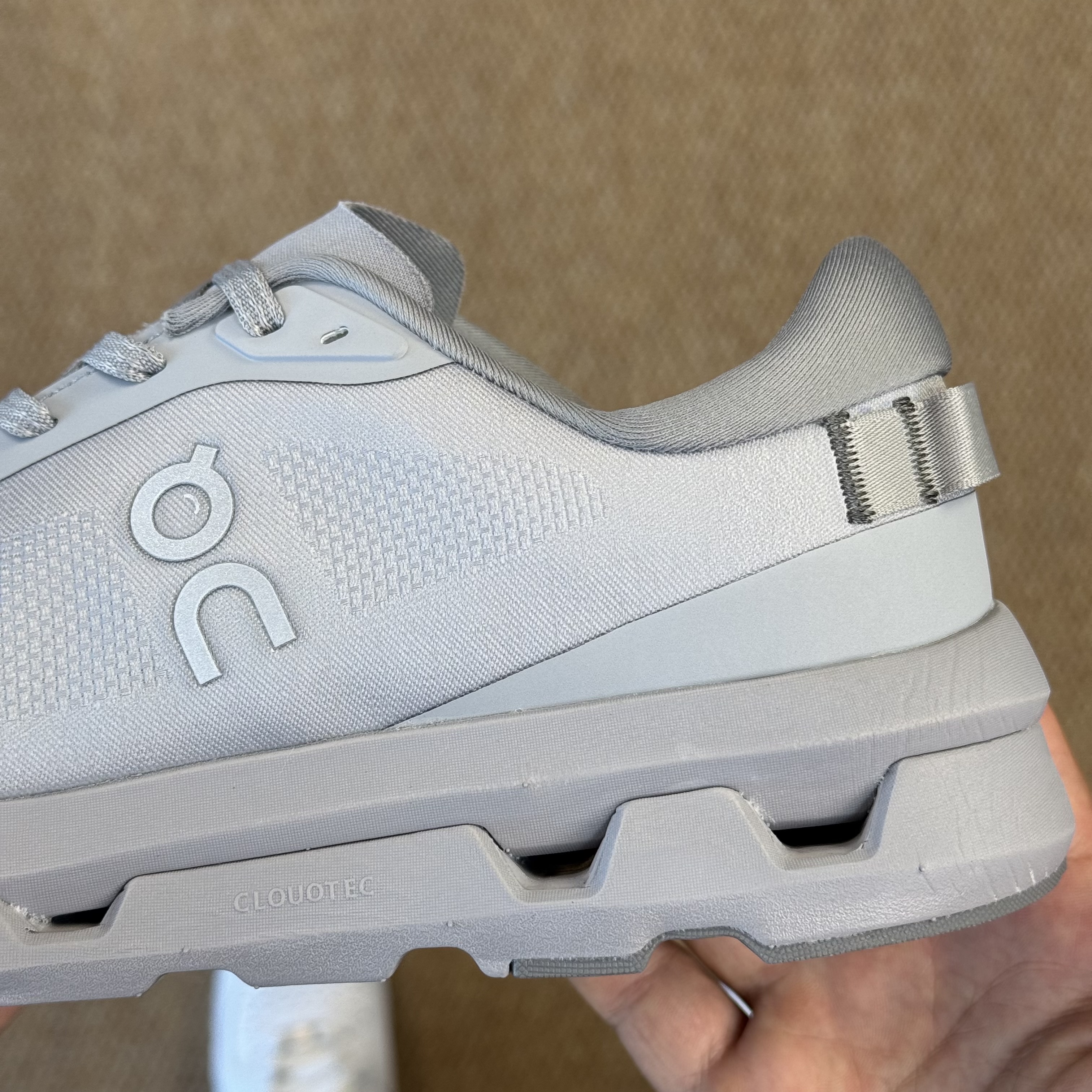 0n昂跑 Cloudzone 低筒 时尚舒适防滑耐磨  波鞋 跑步鞋 女款 男款 灰色B0 3MF10083295