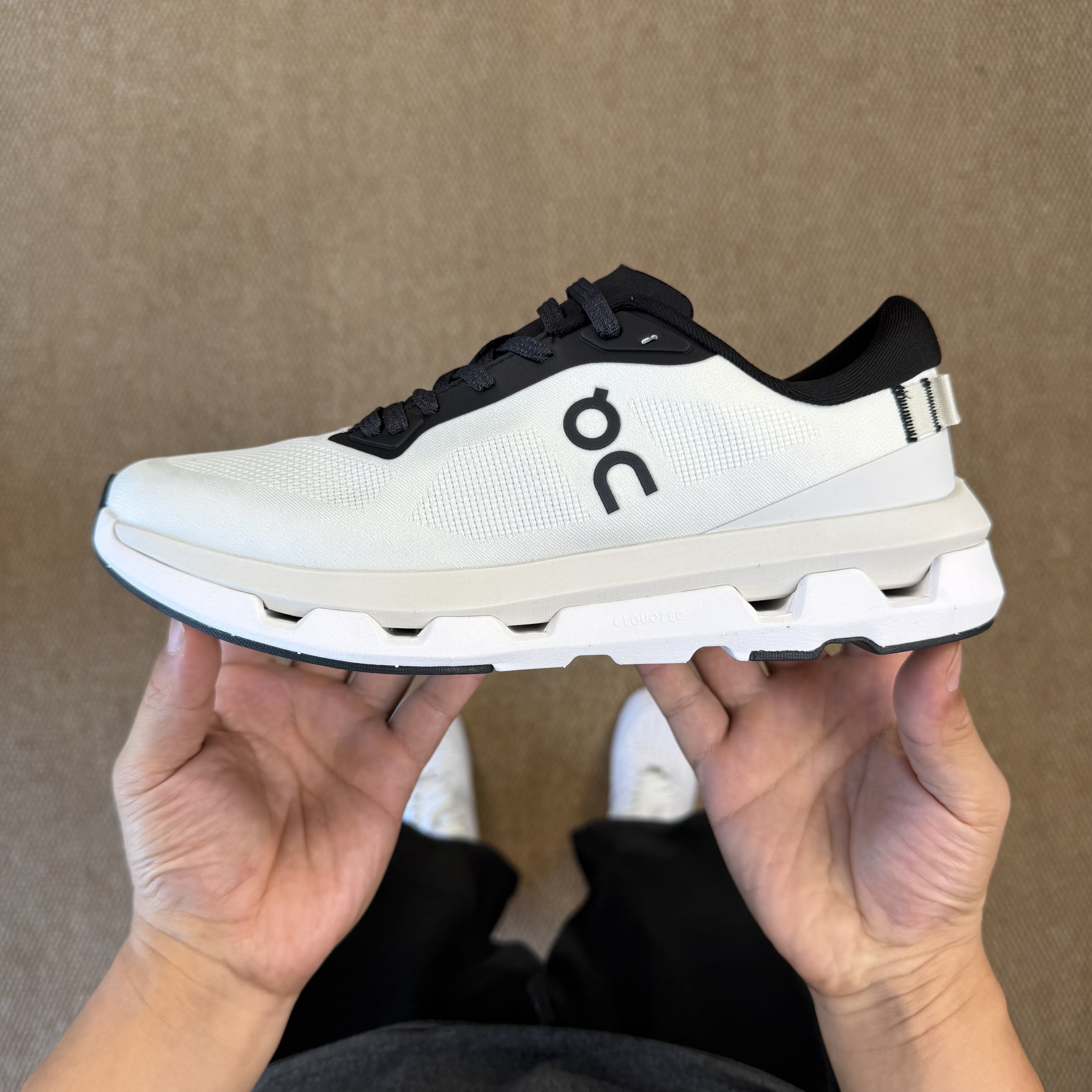 0n昂跑 Cloudzone 低筒 时尚舒适防滑耐磨  波鞋 跑步鞋 女款 男款 白黑色B0 3MF10081926