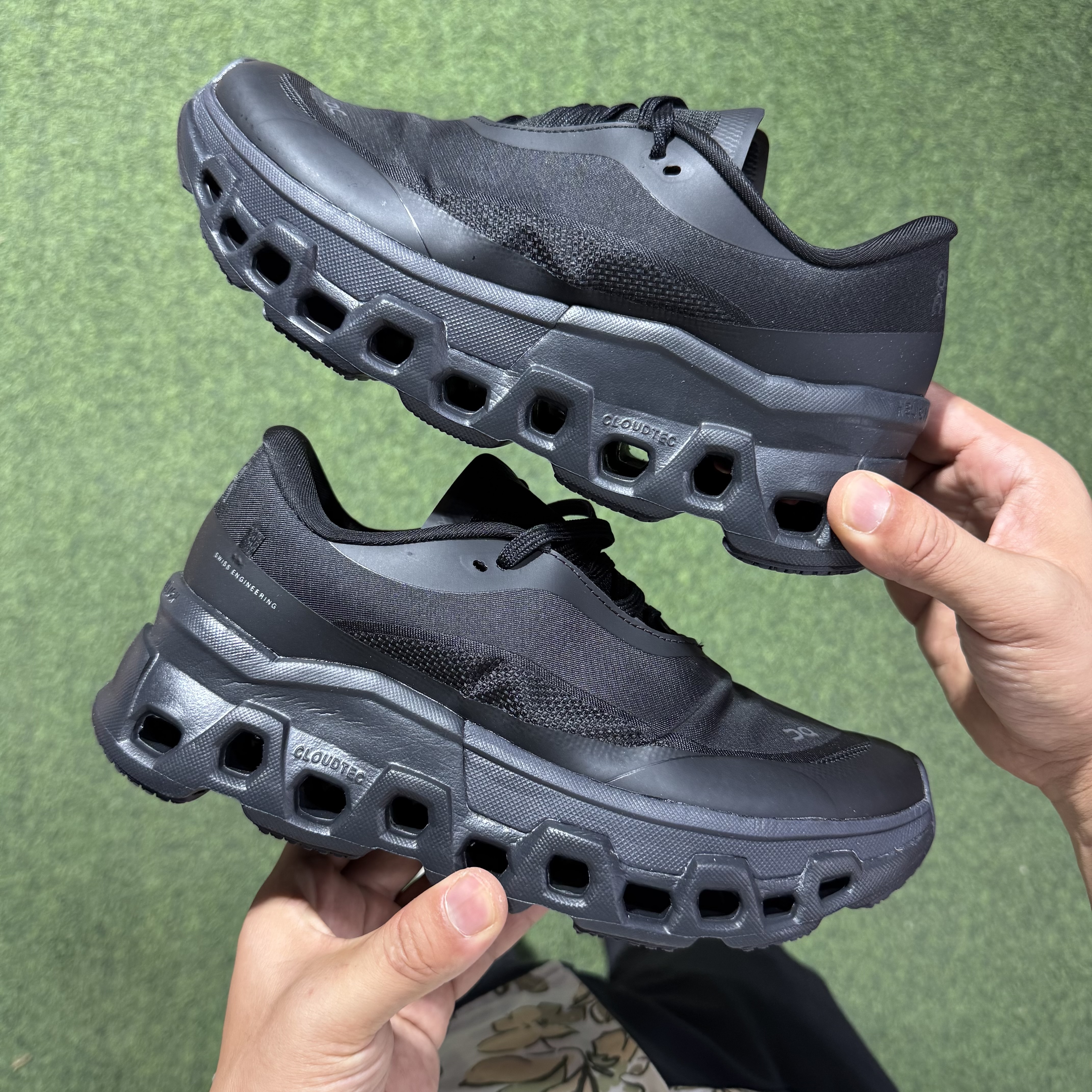 POST ARCHIVE FACTION (PAF)x On昂跑 Cloudmonster 2 CURRENT FORM 1.0  低筒 时尚舒适防滑耐磨  波鞋 跑步鞋 女款 男款 黑色 3WE10350761