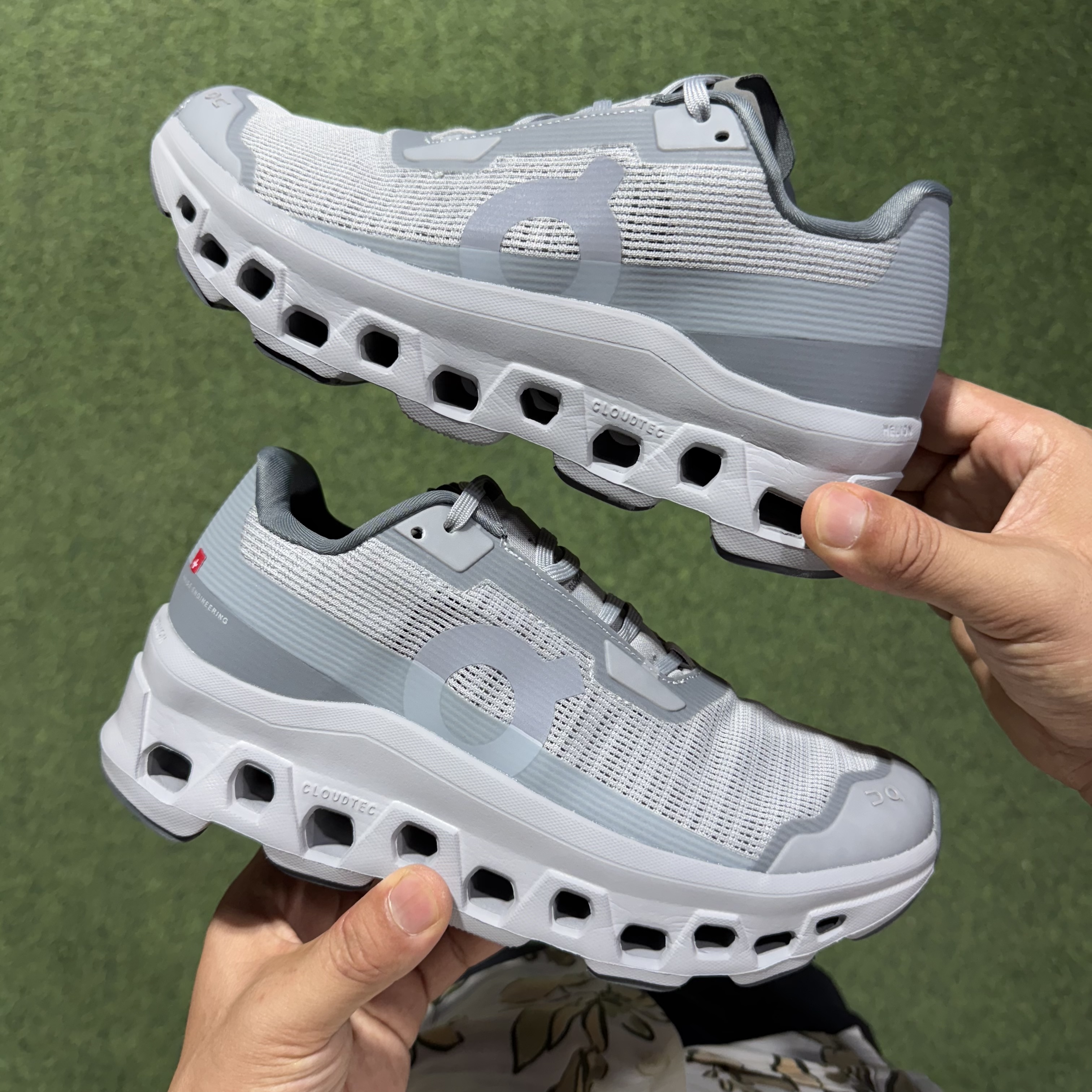 On昂跑 ATMOS Cloudmonster Void atmos 1 M 低筒 时尚舒适防滑耐磨  波鞋 跑步鞋 女款男款  灰色 3MF10671014