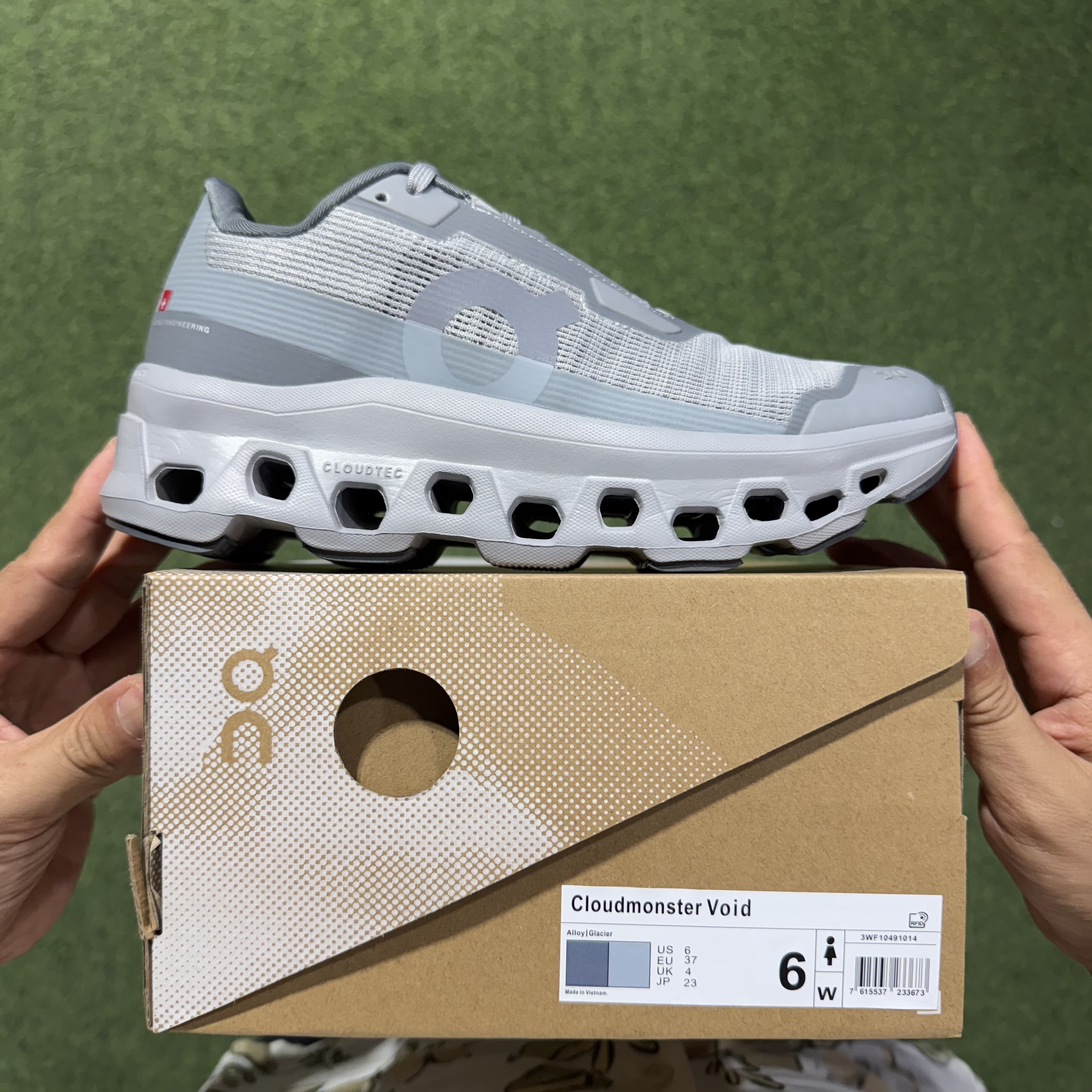 On昂跑 ATMOS Cloudmonster Void atmos 1 M 低筒 时尚舒适防滑耐磨  波鞋 跑步鞋 女款男款  灰色 3MF10671014