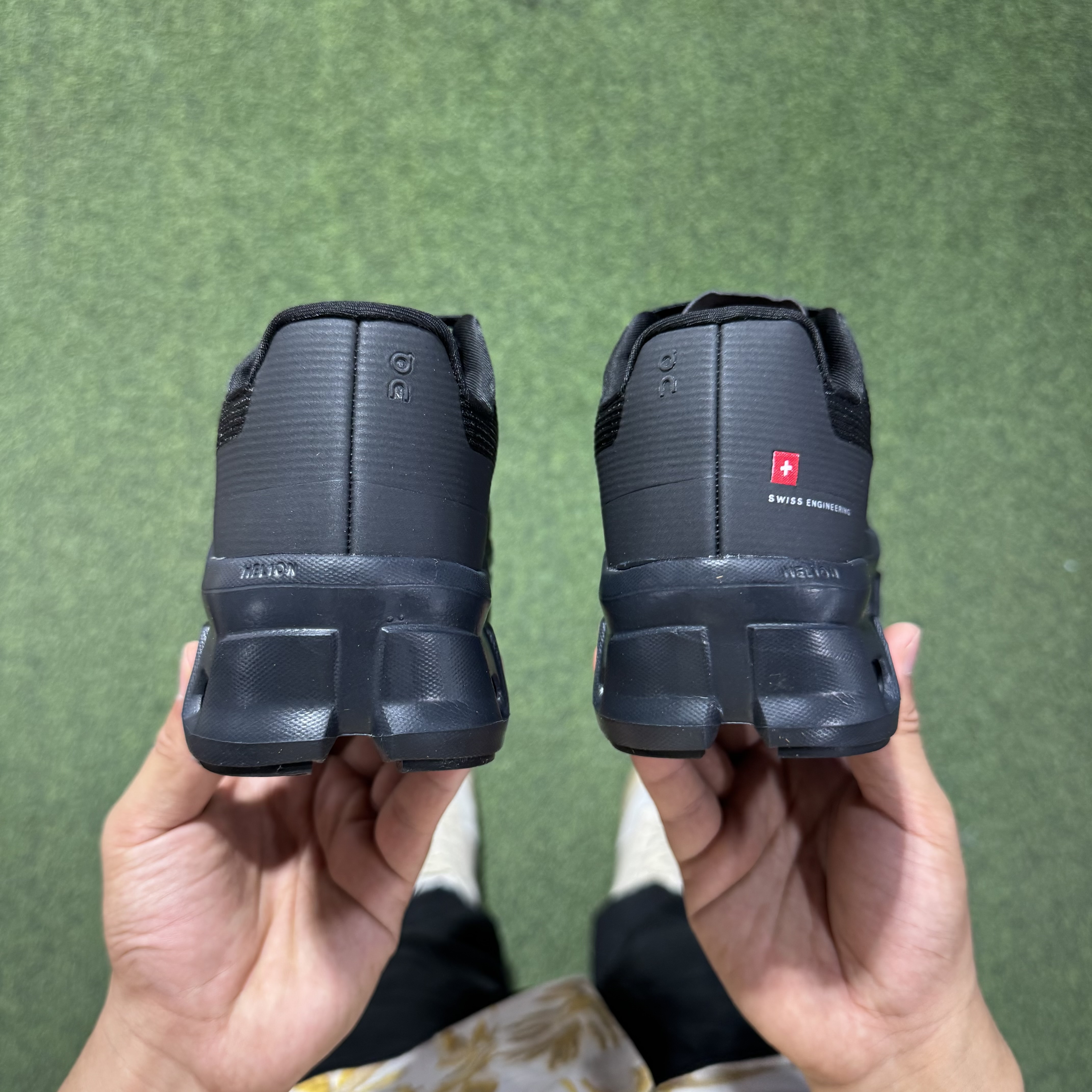 On昂跑 Cloudmonster Void atmos 1 M 低筒 时尚舒适防滑耐磨  波鞋 跑步鞋 女款男款  黑武士 3MD11770485