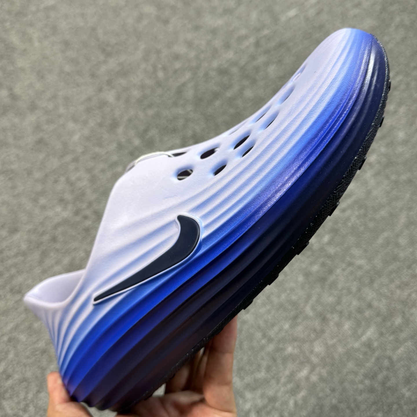 正确复合底 Nike Reactx Rejuven8 洞洞鞋 简约舒适  室外拖鞋 男女同款 蓝色 IB6366-400