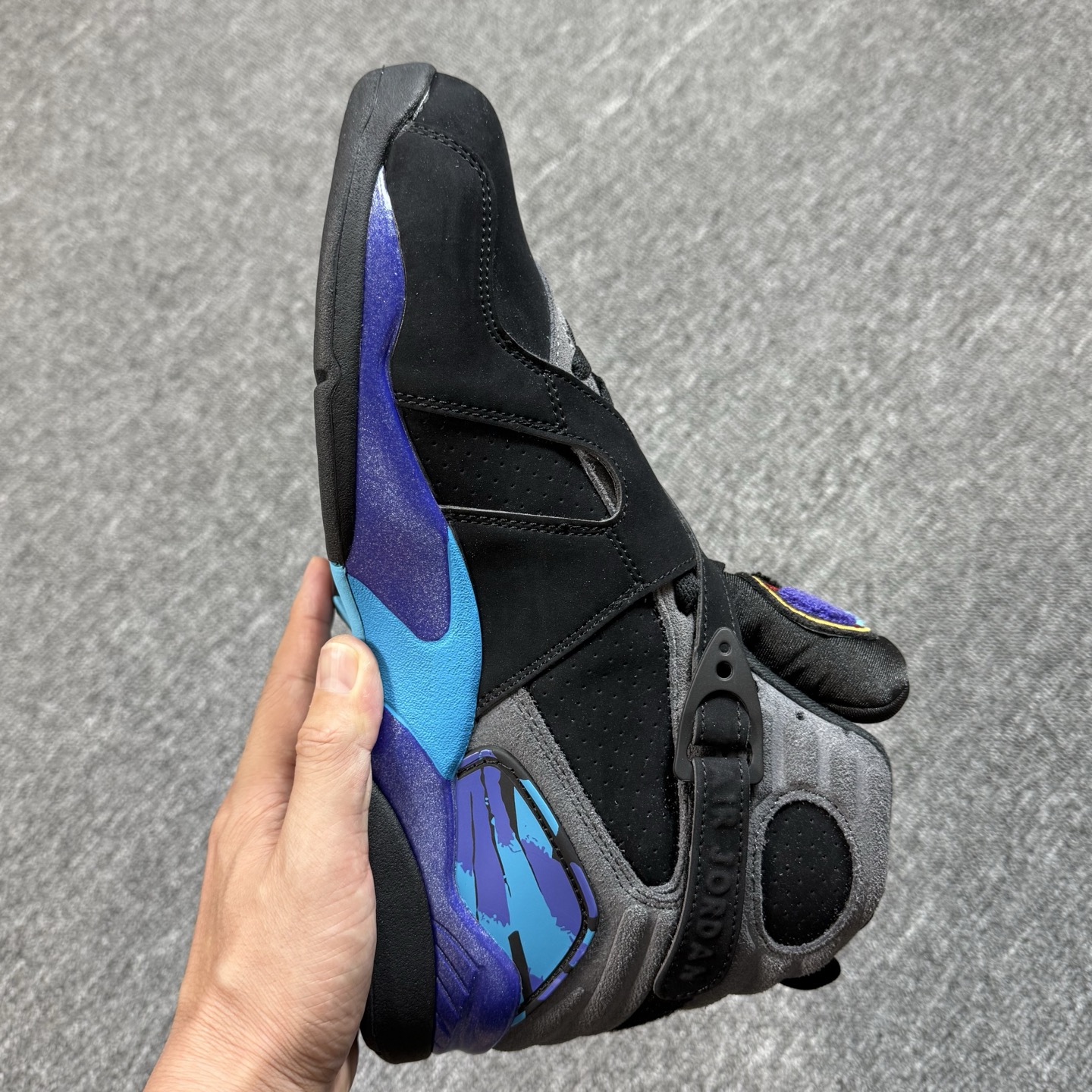  Jordan Air Jordan 8 AJ8 高筒 舒适耐用 防滑耐磨  复古篮球鞋 男款 波鞋 黑色2025年版 305381-006