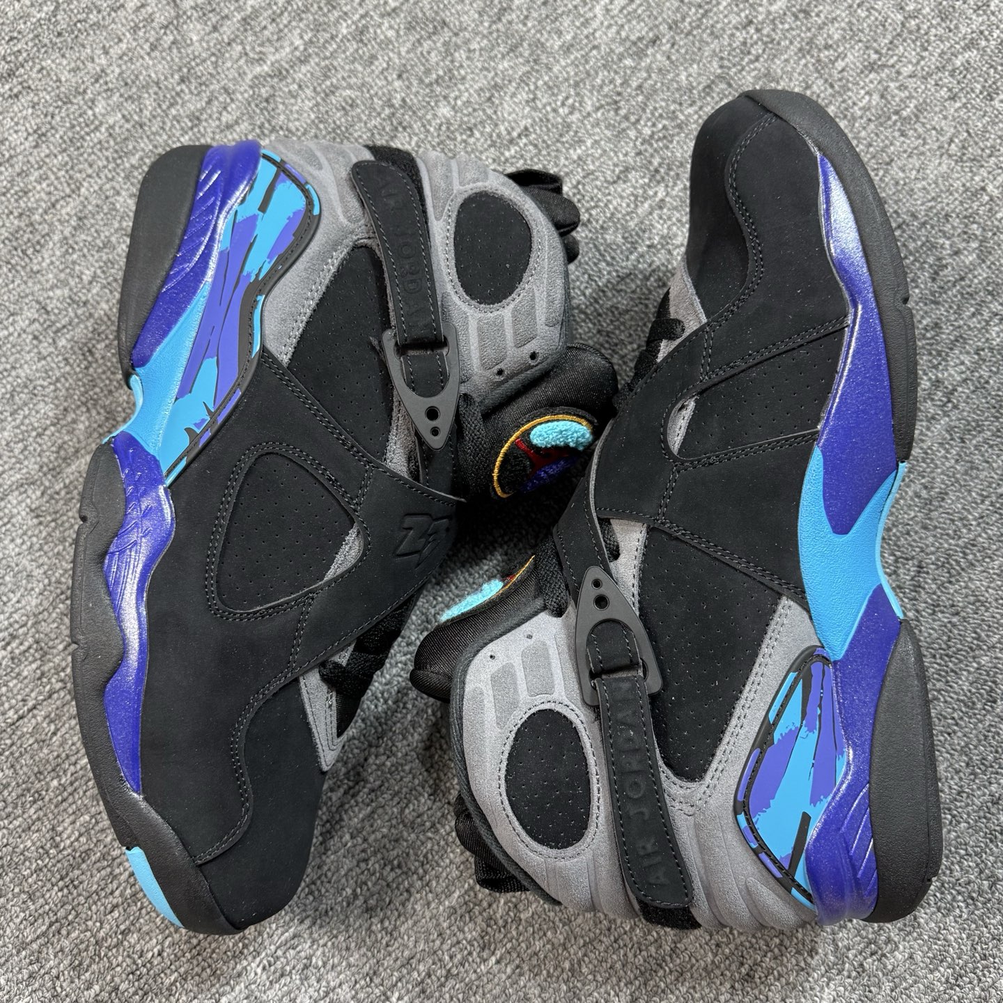  Jordan Air Jordan 8 AJ8 高筒 舒适耐用 防滑耐磨  复古篮球鞋 男款 波鞋 黑色2025年版 305381-006