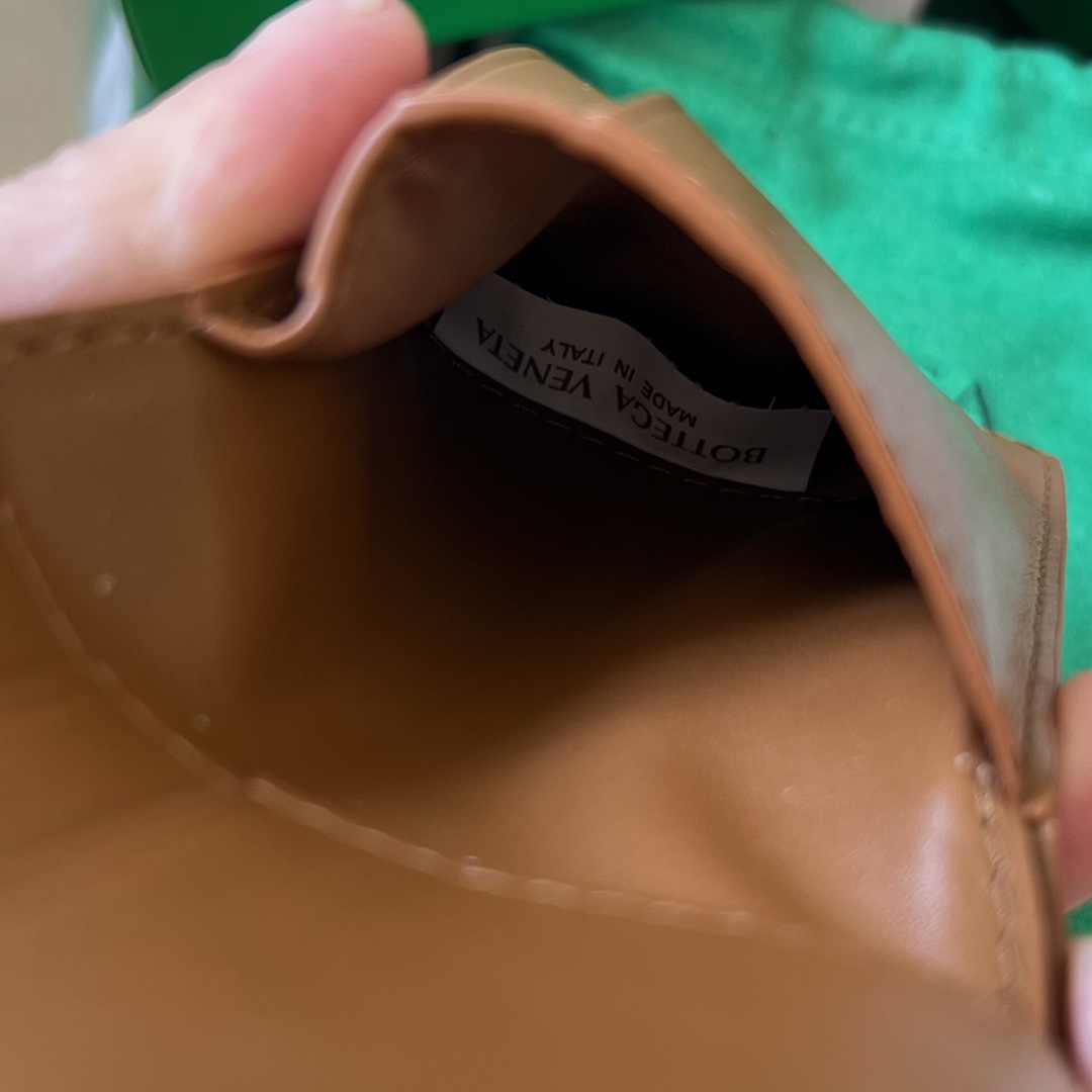 BV 葆蝶 四格 CASSETTE Intreccio编织 牛皮革 短夹 长夹 钱包 男款 黑B5 743004V39K11039 743004V39K12632