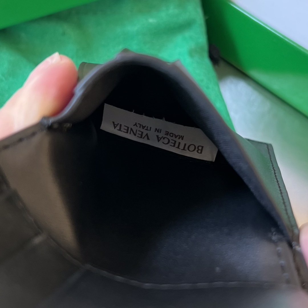 BV 葆蝶 四格 CASSETTE Intreccio编织 牛皮革 短夹 长夹 钱包 男款 黑B5 743004V39K11039 743004V39K12632