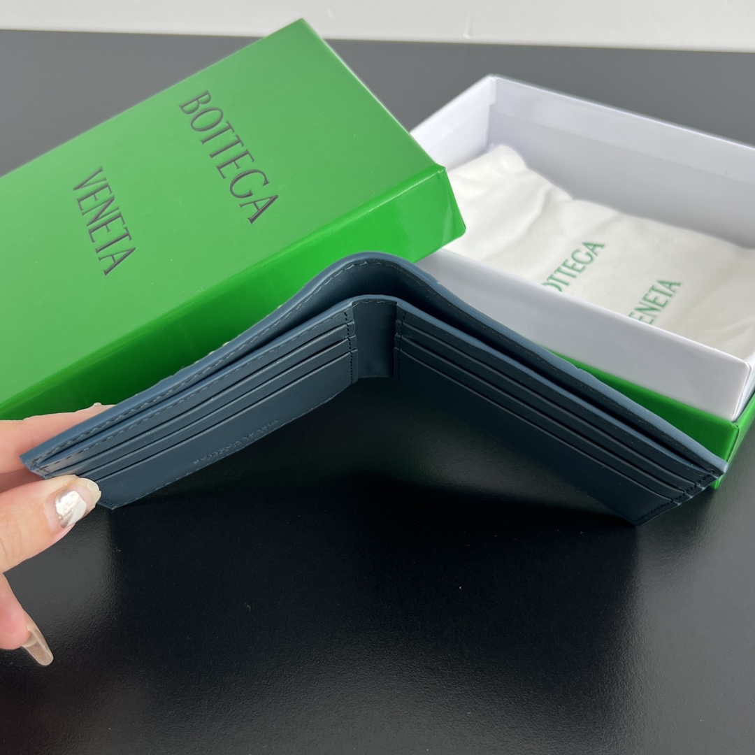 BV 葆蝶 四格 CASSETTE Intreccio编织 牛皮革 短夹 长夹 钱包 男款 黑B5 743004V39K11039 743004V39K12632