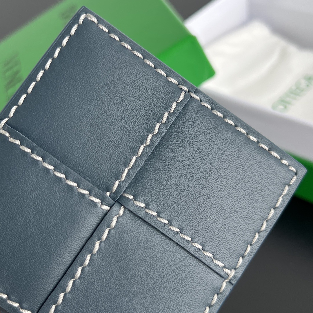 BV 葆蝶 四格 CASSETTE Intreccio编织 牛皮革 短夹 长夹 钱包 男款 黑B5 743004V39K11039 743004V39K12632